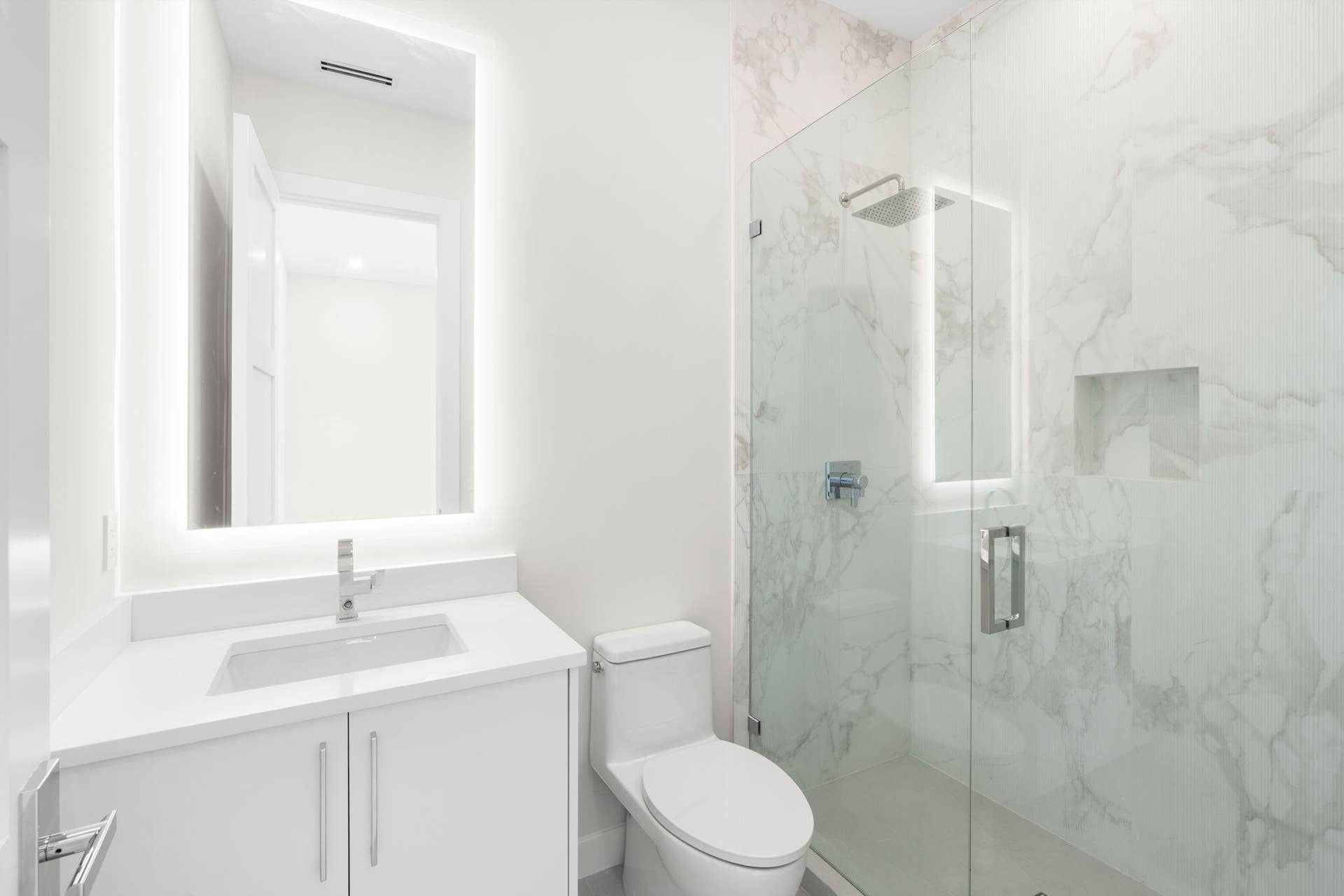 2406 NE 13th Court, Fort Lauderdale, FL 33304 29-web-or-mls-2406 NE 13th Ct Fort Laude