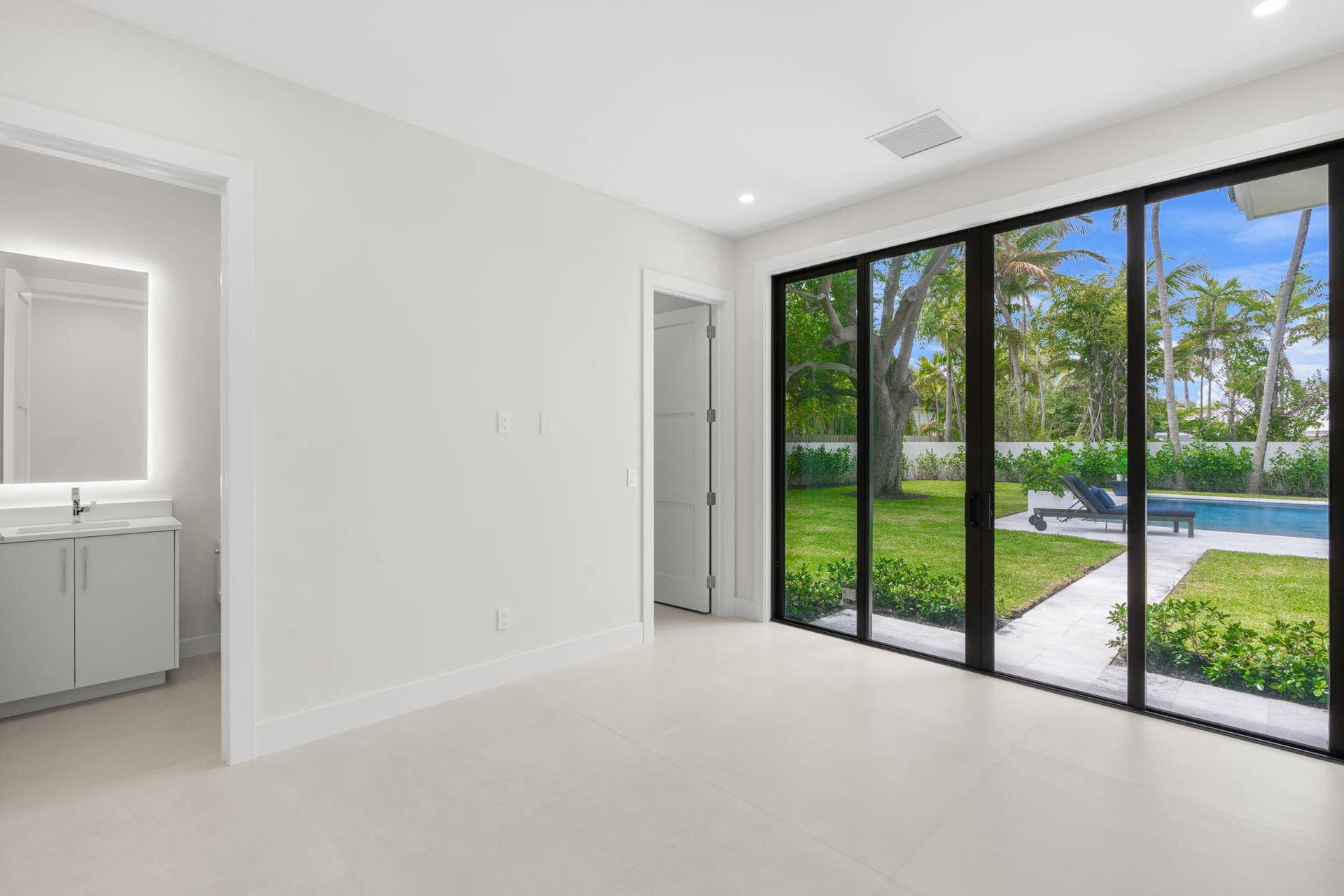 2406 NE 13th Court, Fort Lauderdale, FL 33304 30-web-or-mls-2406 NE 13th Ct Fort Laude