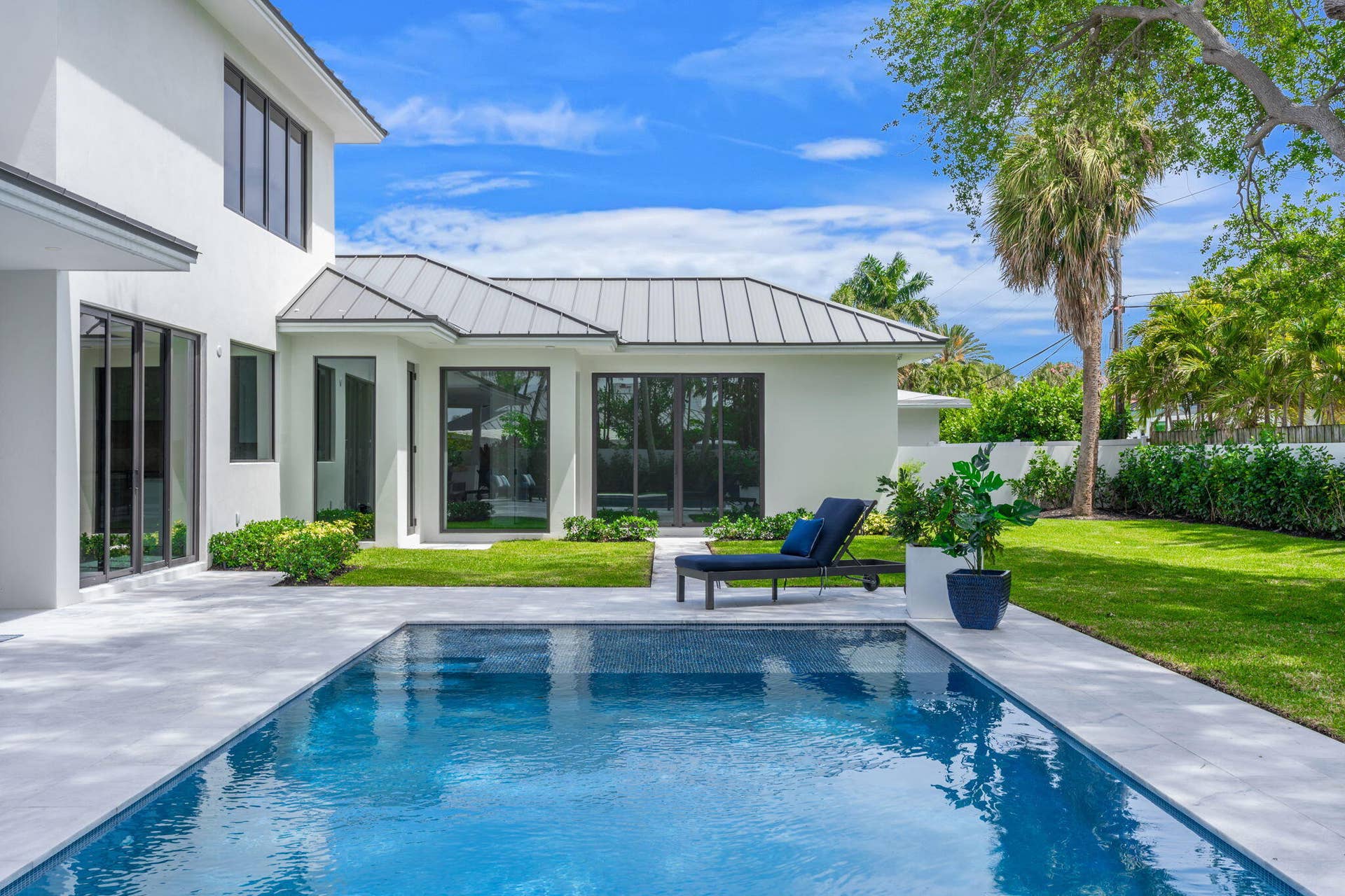 2406 NE 13th Court, Fort Lauderdale, FL 33304 35-web-or-mls-2406 NE 13th Ct Fort Laude