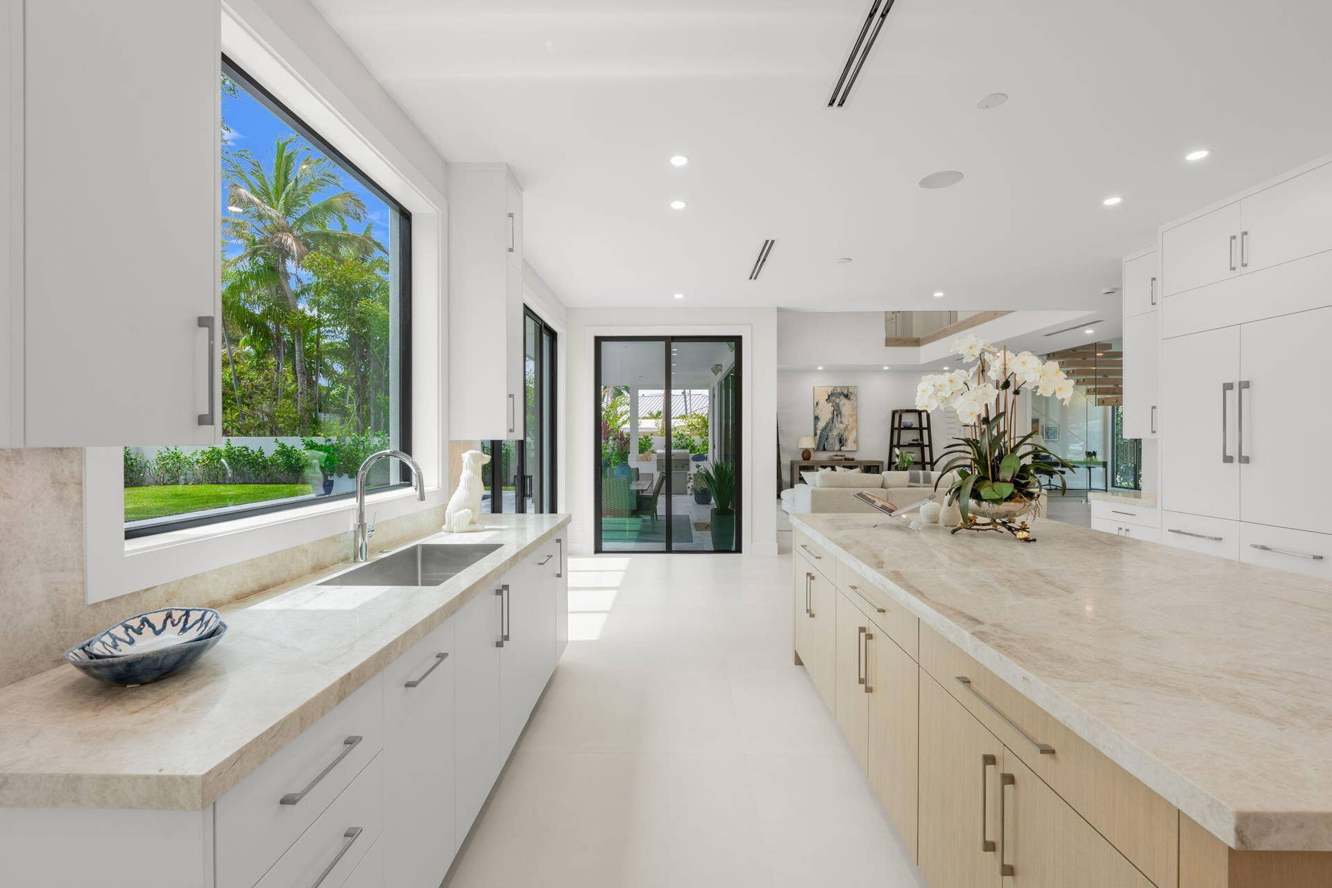 2406 NE 13th Court, Fort Lauderdale, FL 33304 23-web-or-mls-2406 NE 13th Ct Fort Laude