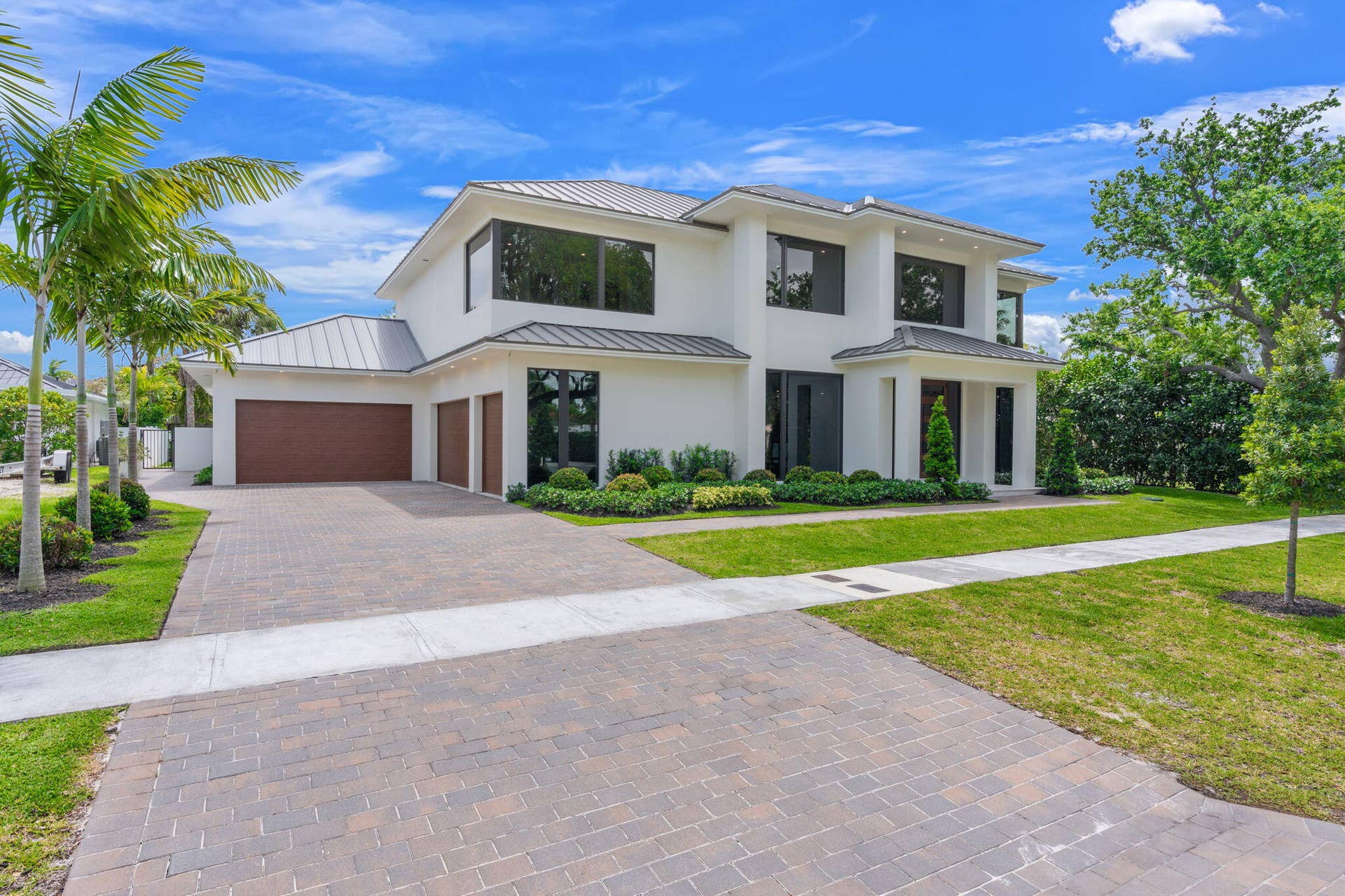 2406 NE 13th Court, Fort Lauderdale, FL 33304 2-web-or-mls-2406 NE 13th Ct Fort Lauder