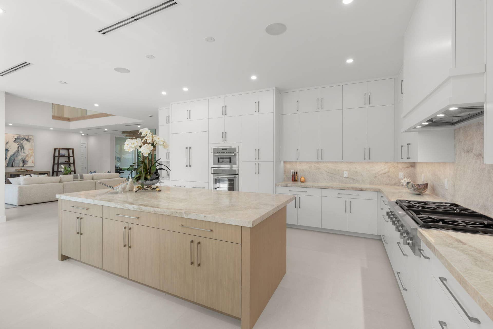 2406 NE 13th Court, Fort Lauderdale, FL 33304 24-web-or-mls-2406 NE 13th Ct Fort Laude