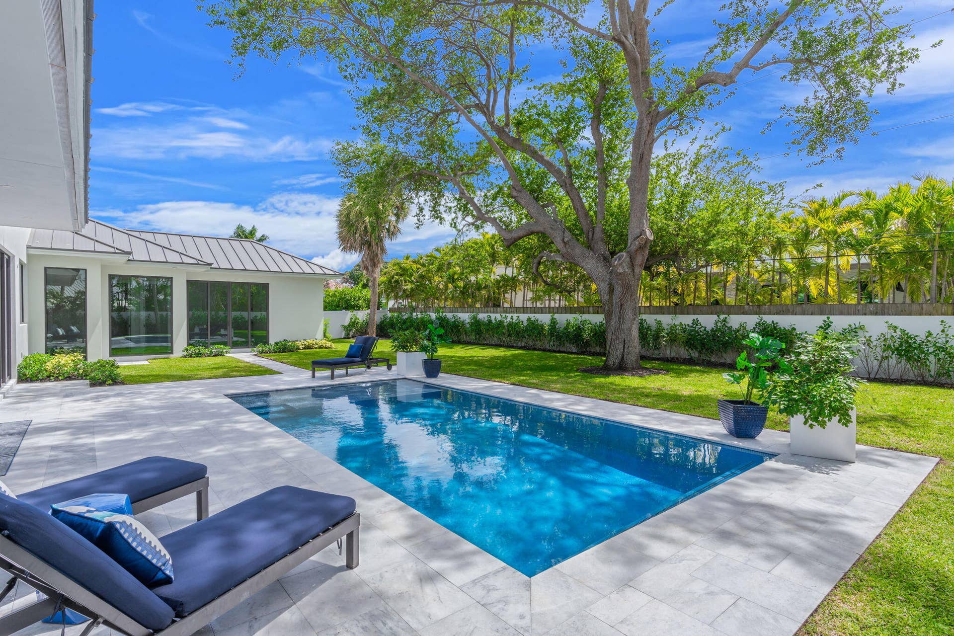 2406 NE 13th Court, Fort Lauderdale, FL 33304 11-web-or-mls-2406 NE 13th Ct Fort Laude