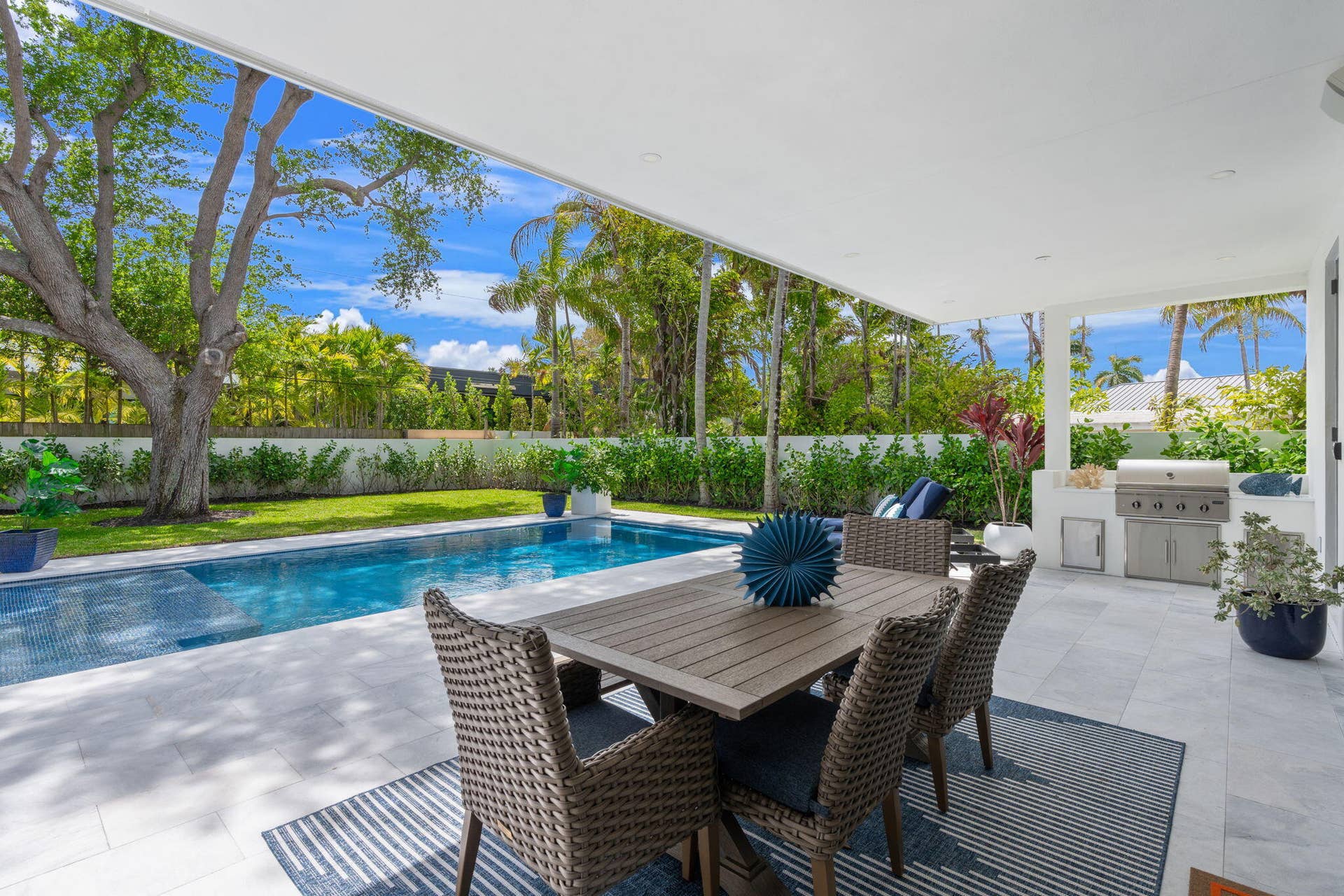2406 NE 13th Court, Fort Lauderdale, FL 33304 13-web-or-mls-2406 NE 13th Ct Fort Laude