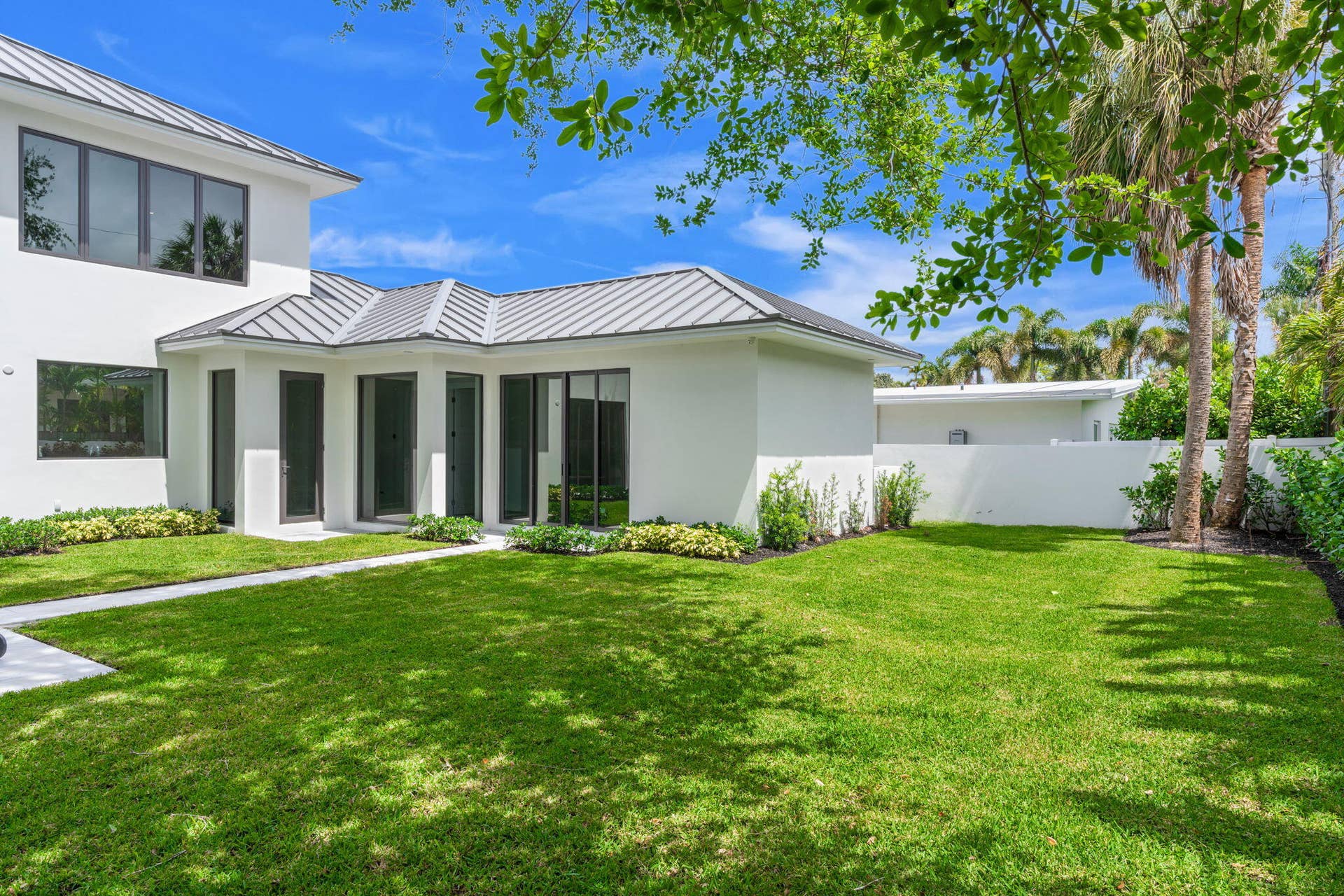 2406 NE 13th Court, Fort Lauderdale, FL 33304 33-web-or-mls-2406 NE 13th Ct Fort Laude