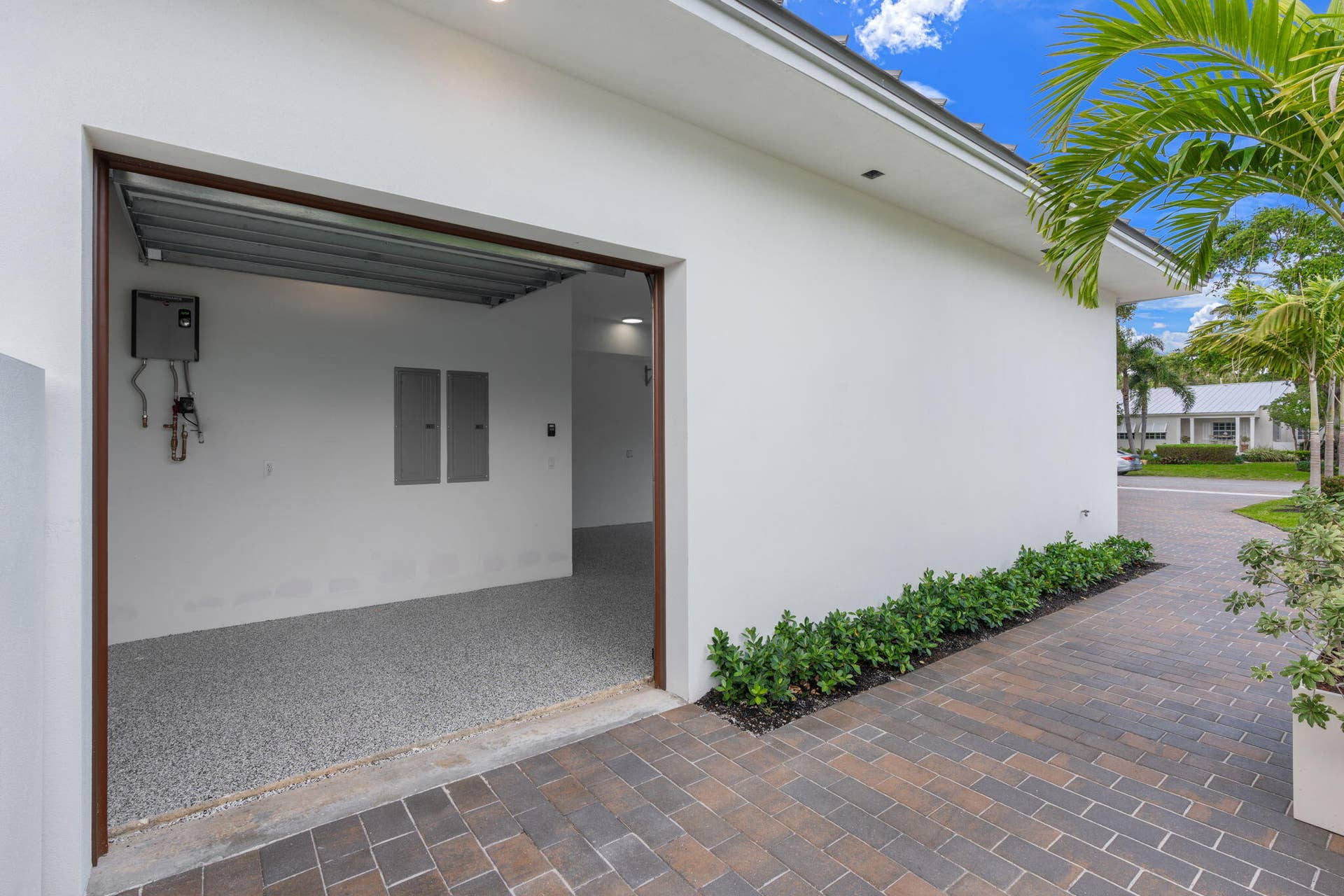 2406 NE 13th Court, Fort Lauderdale, FL 33304 66-web-or-mls-2406 NE 13th Ct Fort Laude