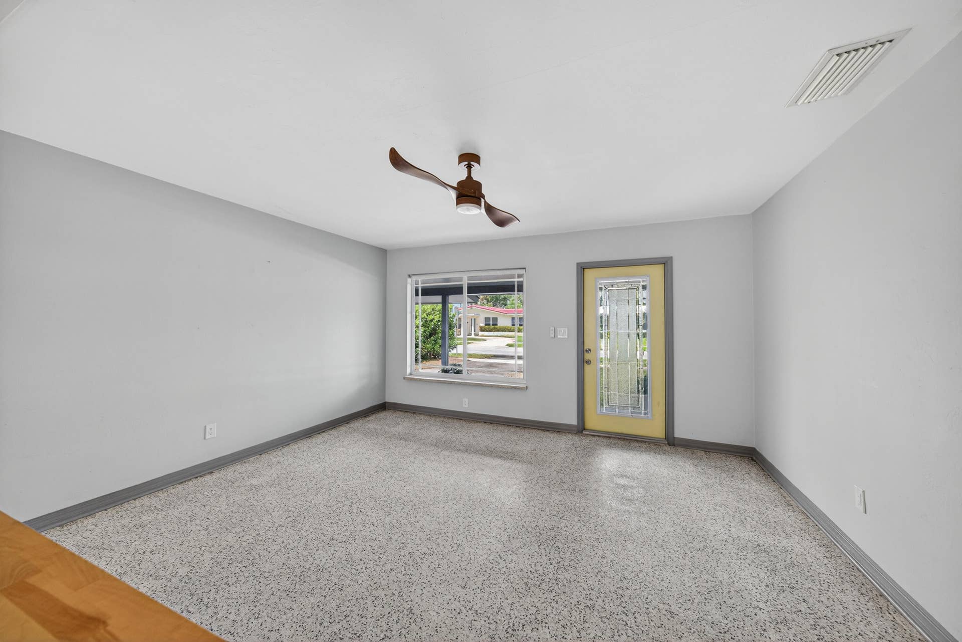 818 NW 28th Court, Wilton Manors, FL 33311 Aline818-10