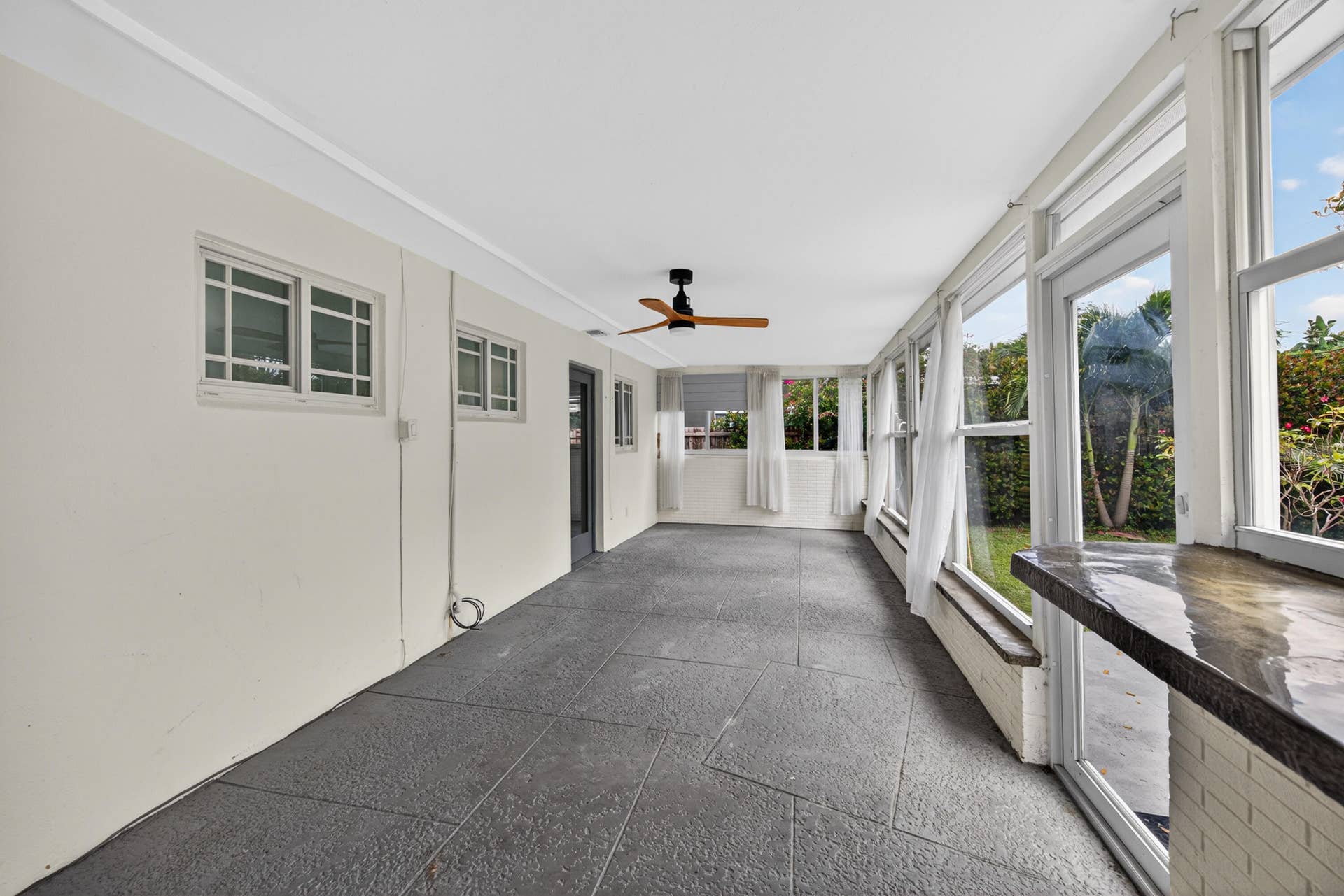 818 NW 28th Court, Wilton Manors, FL 33311 FL room