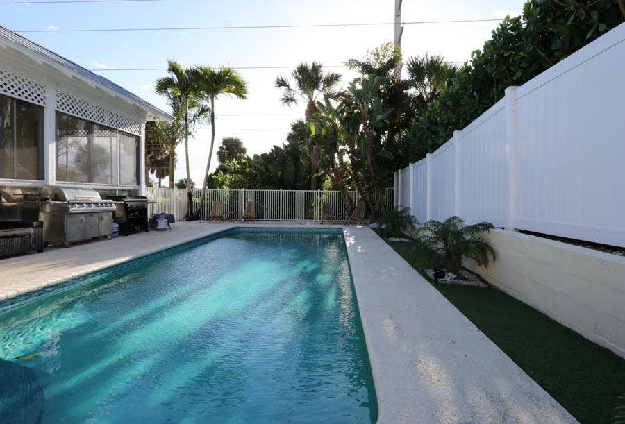 400 Seaside Lane, Juno Beach, FL 33408 Pool 2