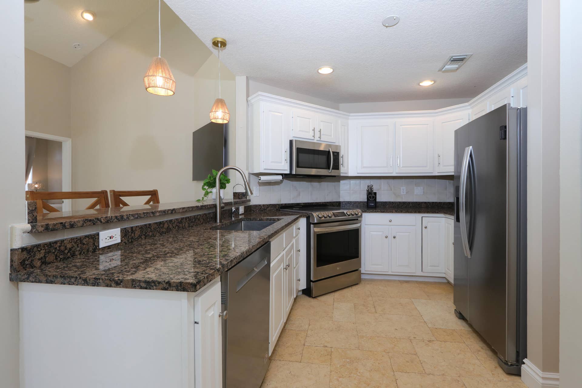 400 Seaside Lane, Juno Beach, FL 33408 Kitchen close up