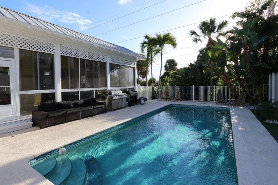 400 Seaside Lane, Juno Beach, FL 33408 Pool 3