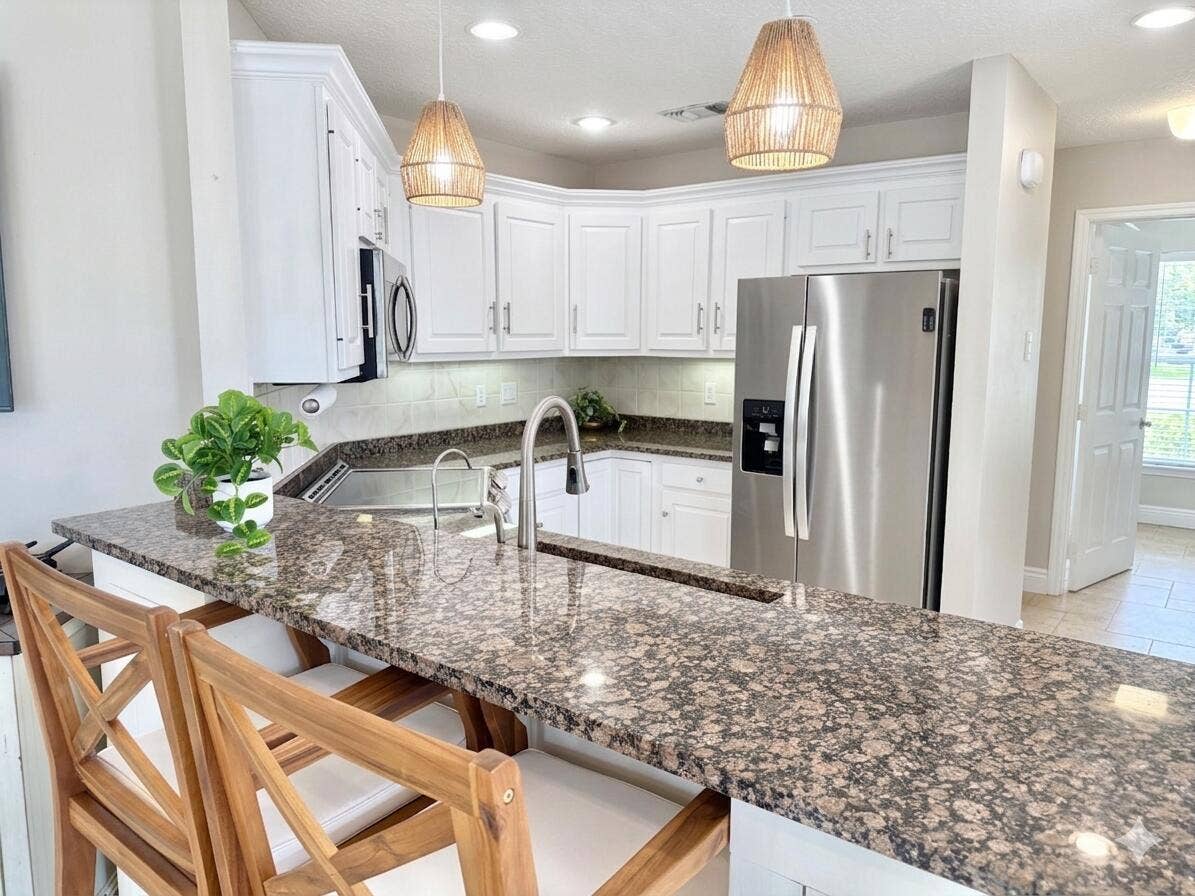 400 Seaside Lane, Juno Beach, FL 33408 400SeasideKitchenCooler