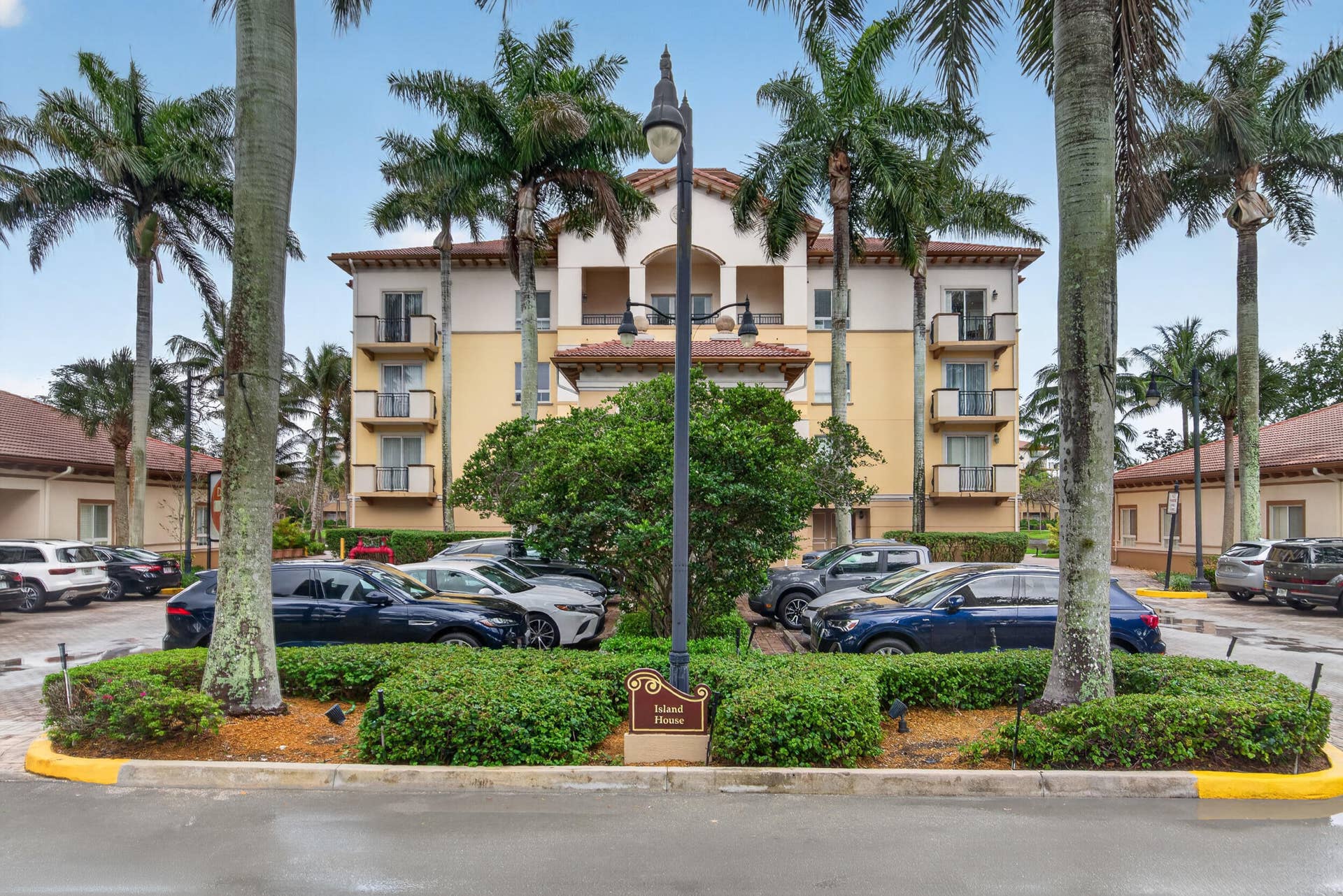 16135 Emerald Estates Drive, #164, Weston, FL 33331 16135-14