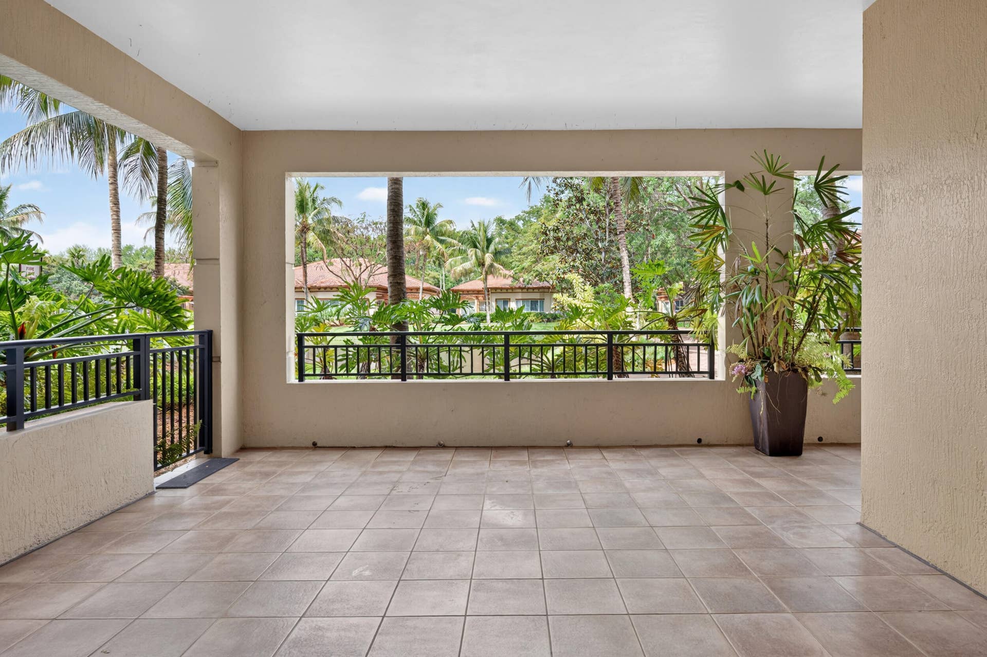 16135 Emerald Estates Drive, #164, Weston, FL 33331 16135-17