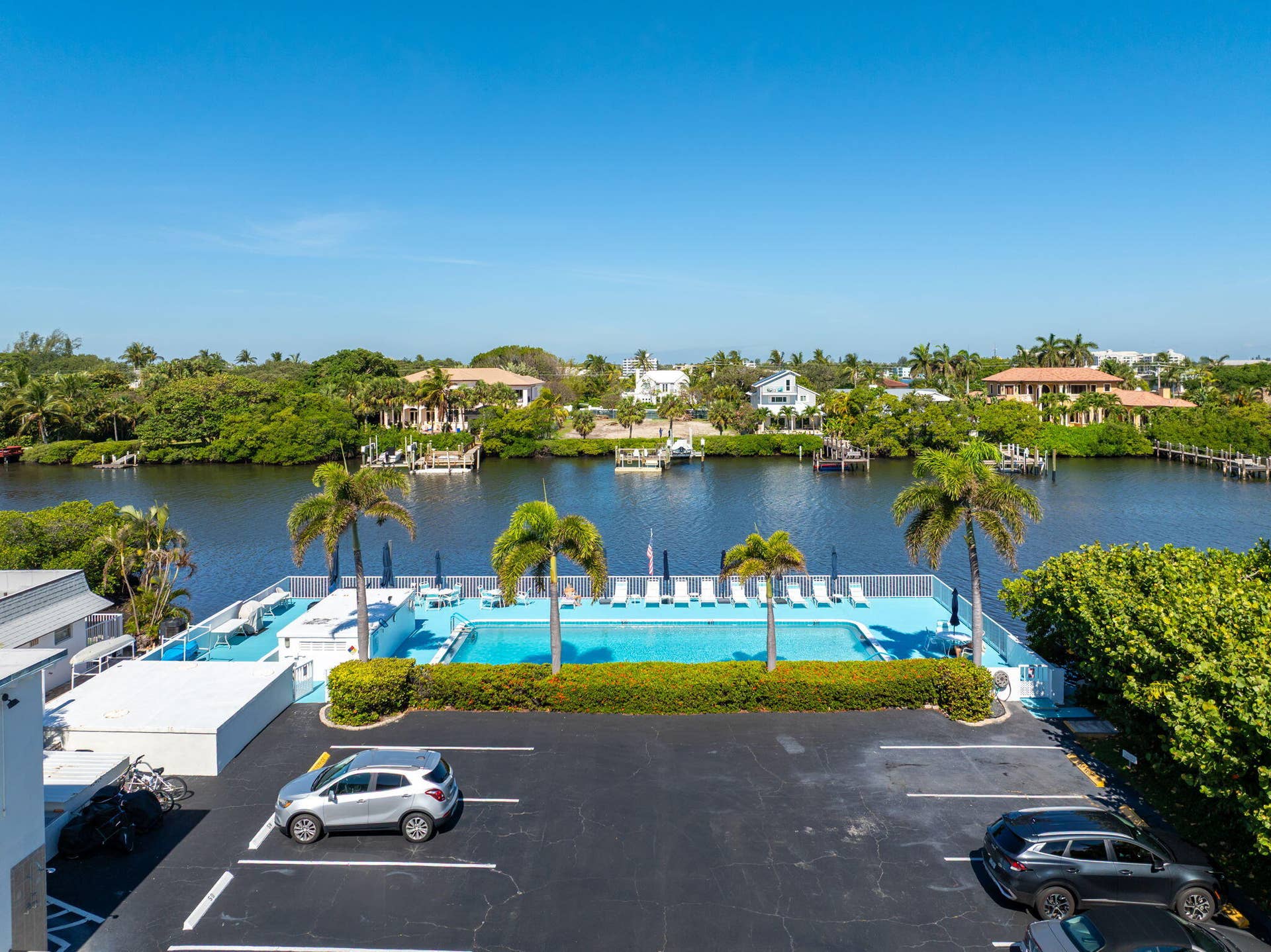 4001 S Ocean Boulevard, #122, South Palm Beach, FL 33480 Community Pool
