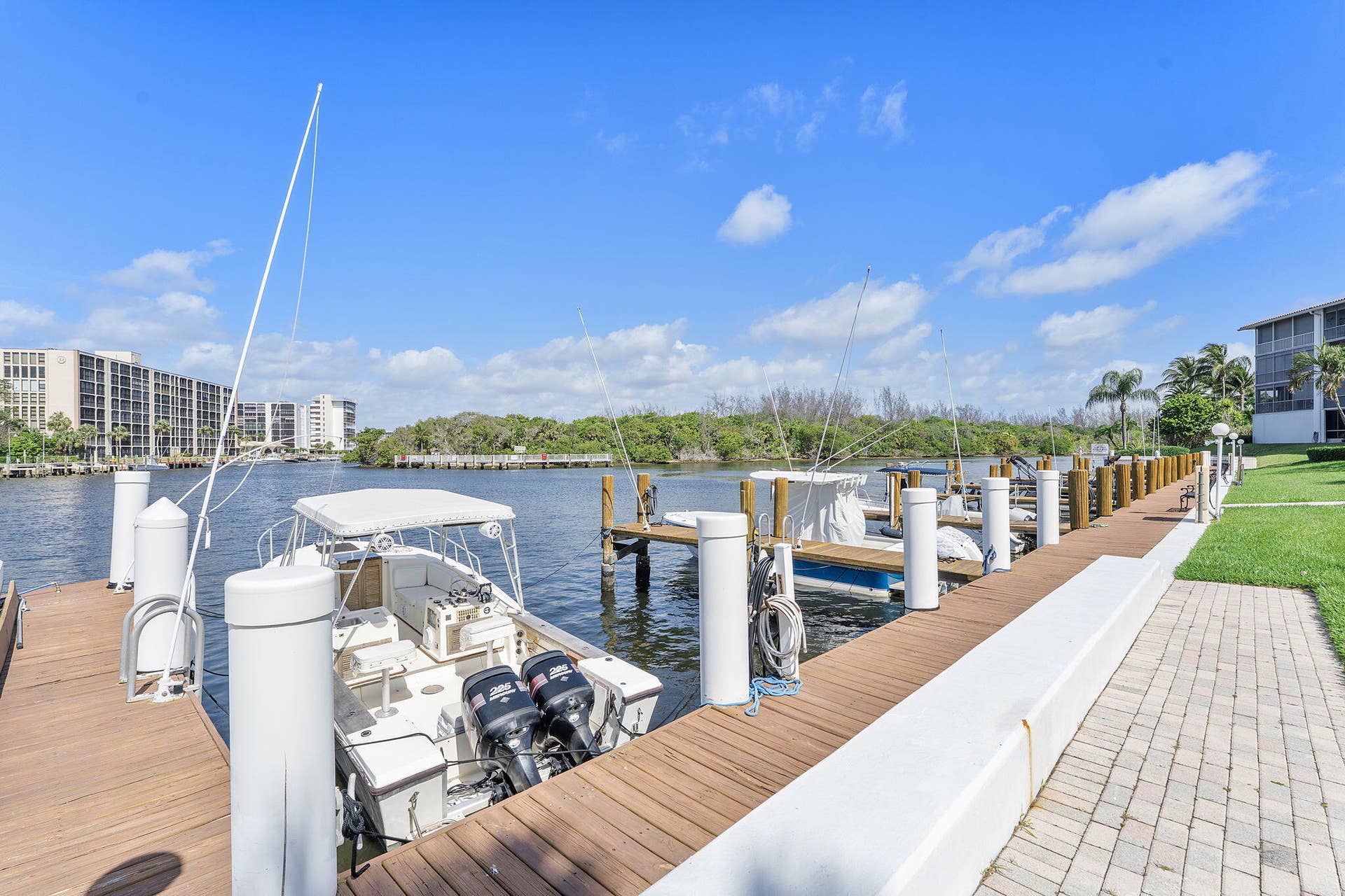 105 NE 19th Avenue, #164, Deerfield Beach, FL 33441 Marina