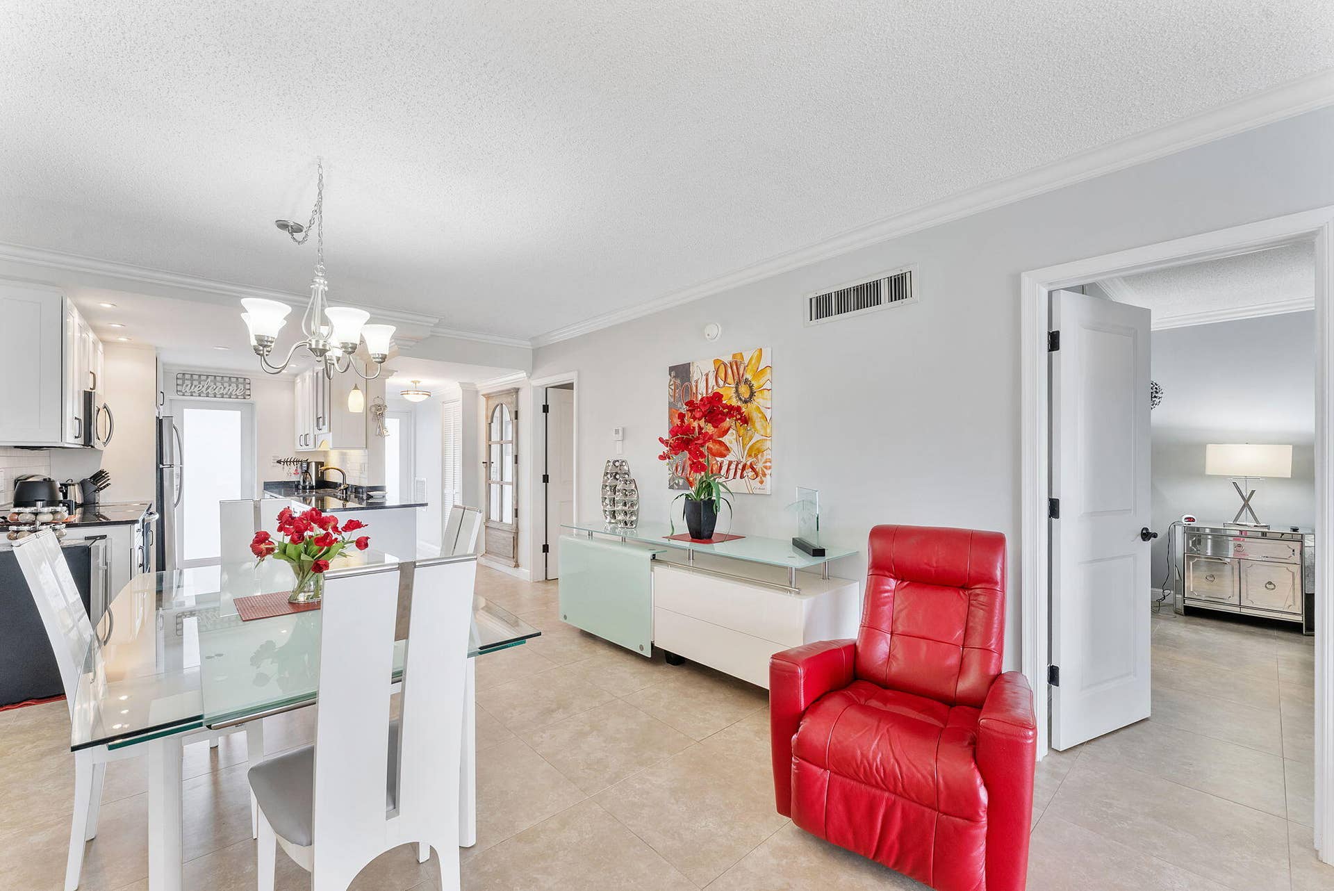 105 NE 19th Avenue, #164, Deerfield Beach, FL 33441 Living Area