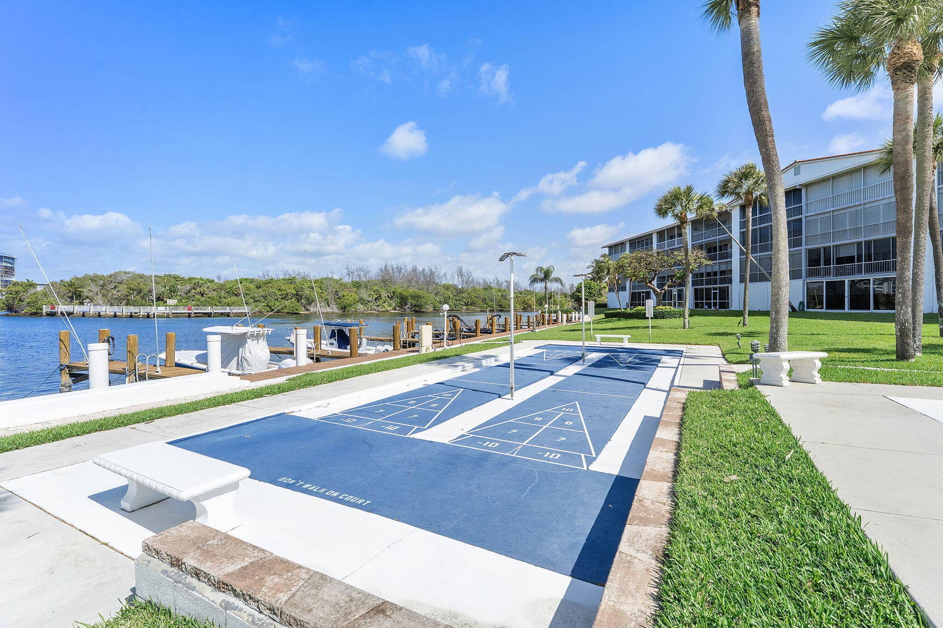 105 NE 19th Avenue, #164, Deerfield Beach, FL 33441 Shuffleboard