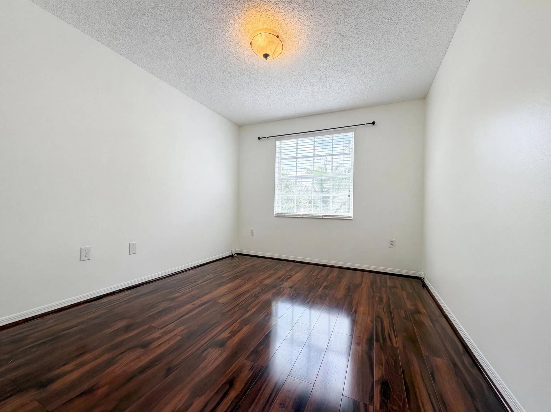 73 Gables Boulevard, Weston, FL 33326 listing_3