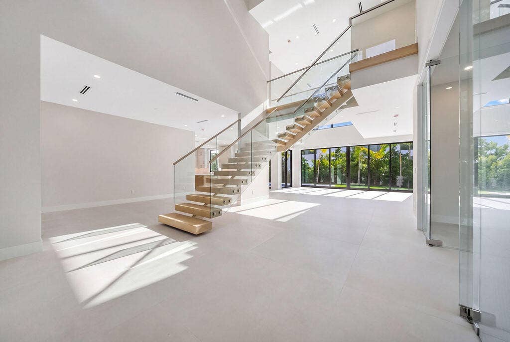 1550 Ponce De Leon Drive, Fort Lauderdale, FL 33316 hf_20260513_114305_7405e822-cc26-4472-96