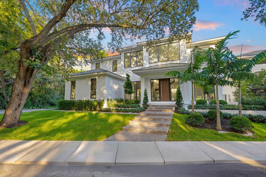 Property photo for 1550 Ponce De Leon Drive, Fort Lauderdale, FL