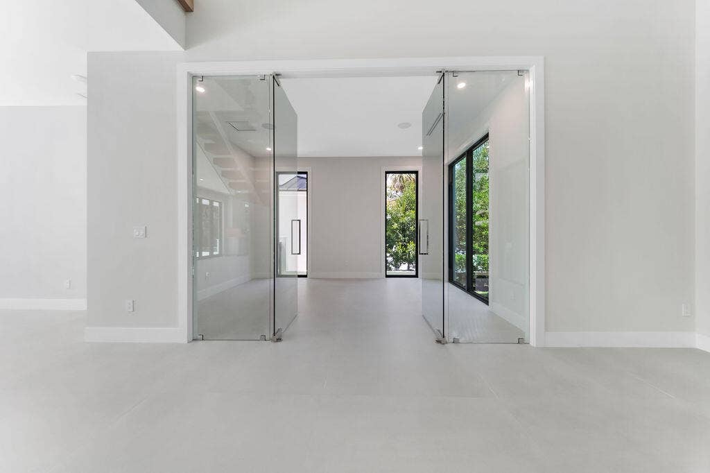 1550 Ponce De Leon Drive, Fort Lauderdale, FL 33316 2C1A0310_1_2