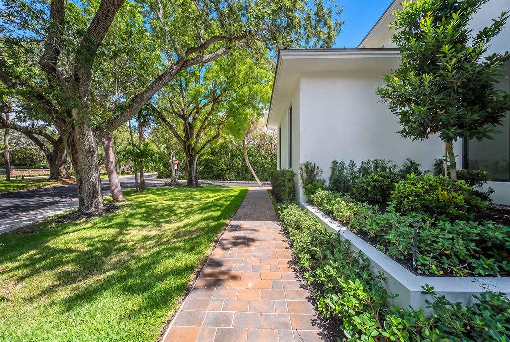 1550 Ponce De Leon Drive, Fort Lauderdale, FL 33316 hf_20260513_163309_0c434a68-7133-40fd-be