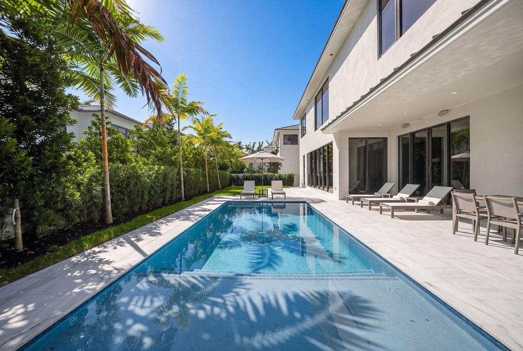 1550 Ponce De Leon Drive, Fort Lauderdale, FL 33316 hf_20260513_152551_c3431c00-b829-4297-97