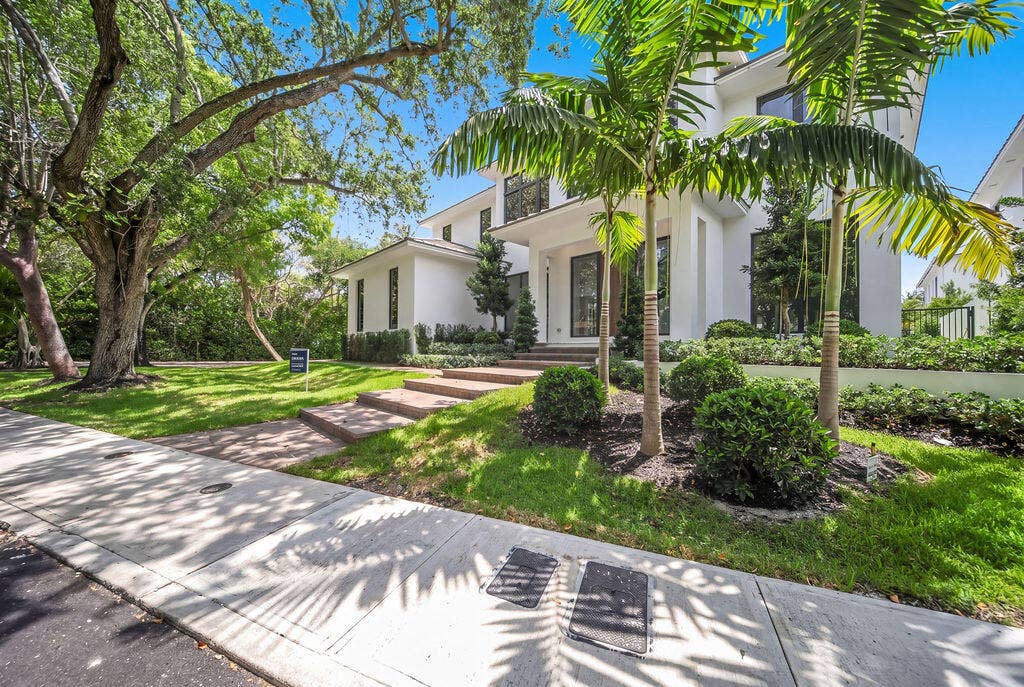 1550 Ponce De Leon Drive, Fort Lauderdale, FL 33316 hf_20260513_151604_e46afcf7-44ac-495e-99