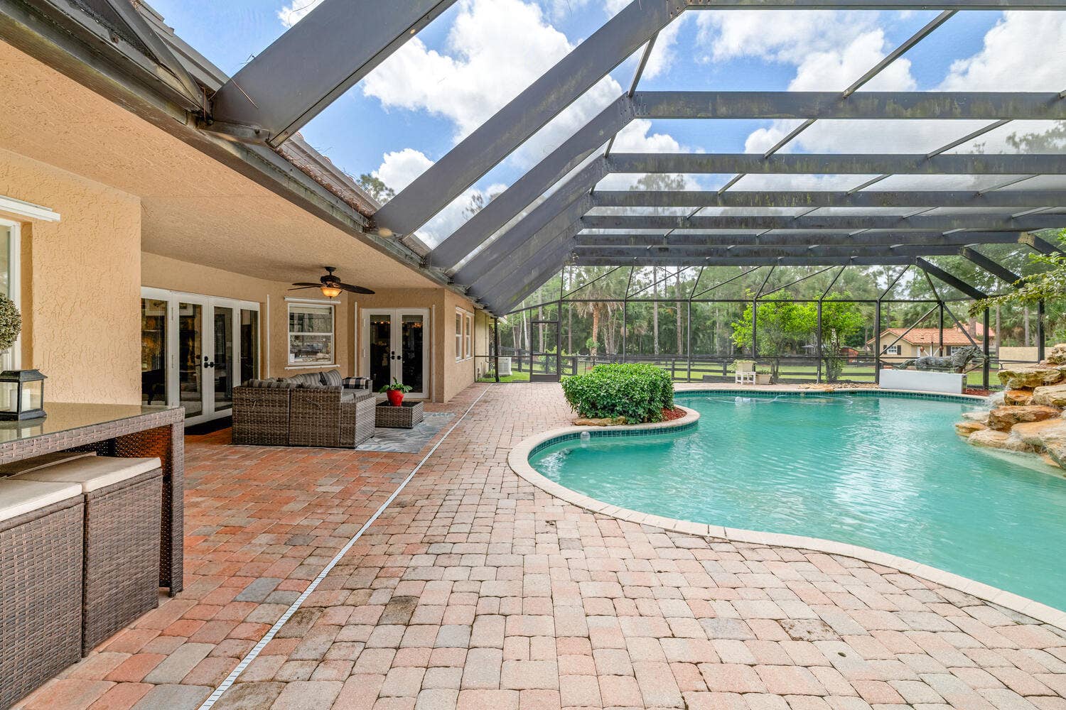 2559 Palm Deer Dr Locahatchee-large-086-