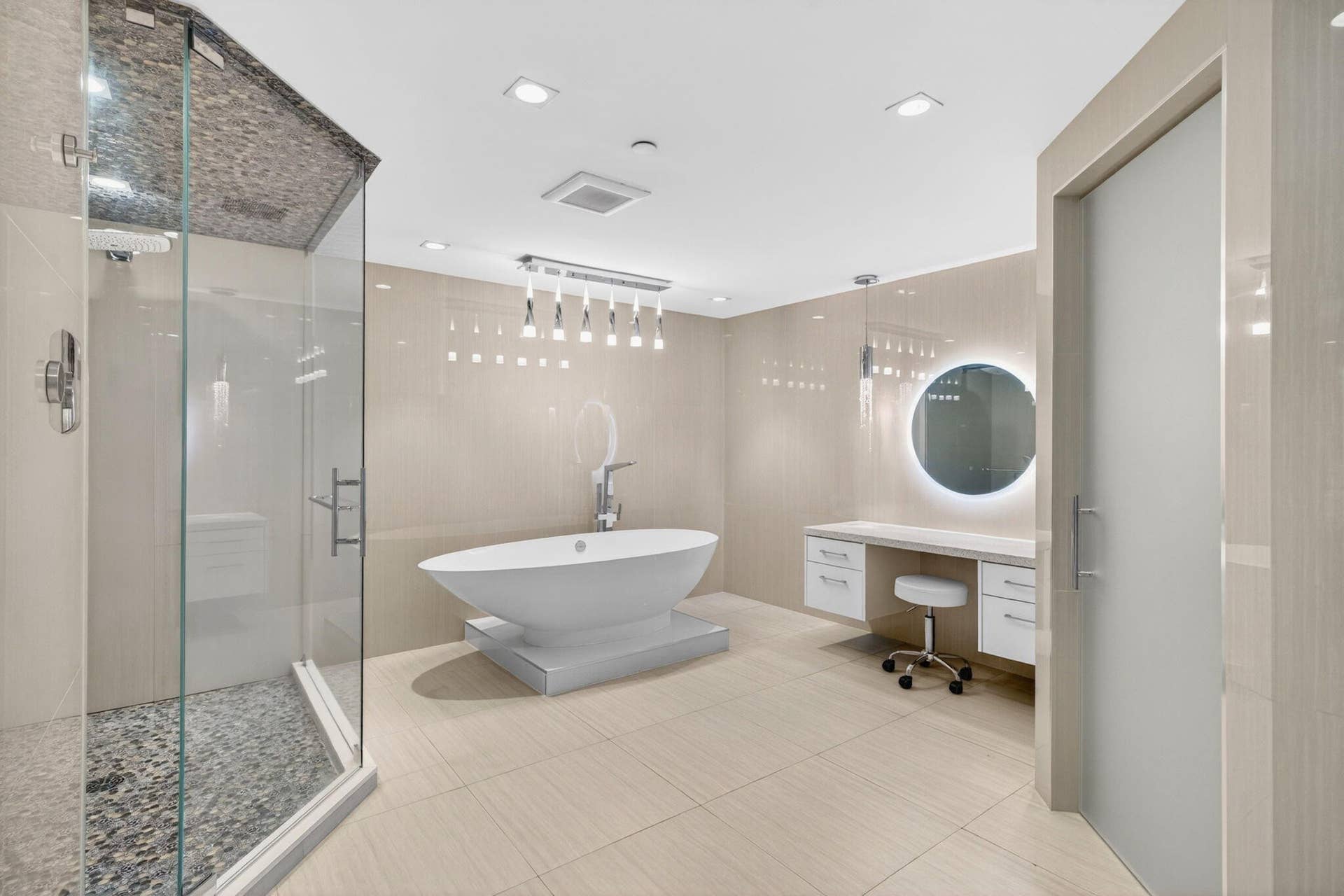 Luxury Spa Bathroom Retreat