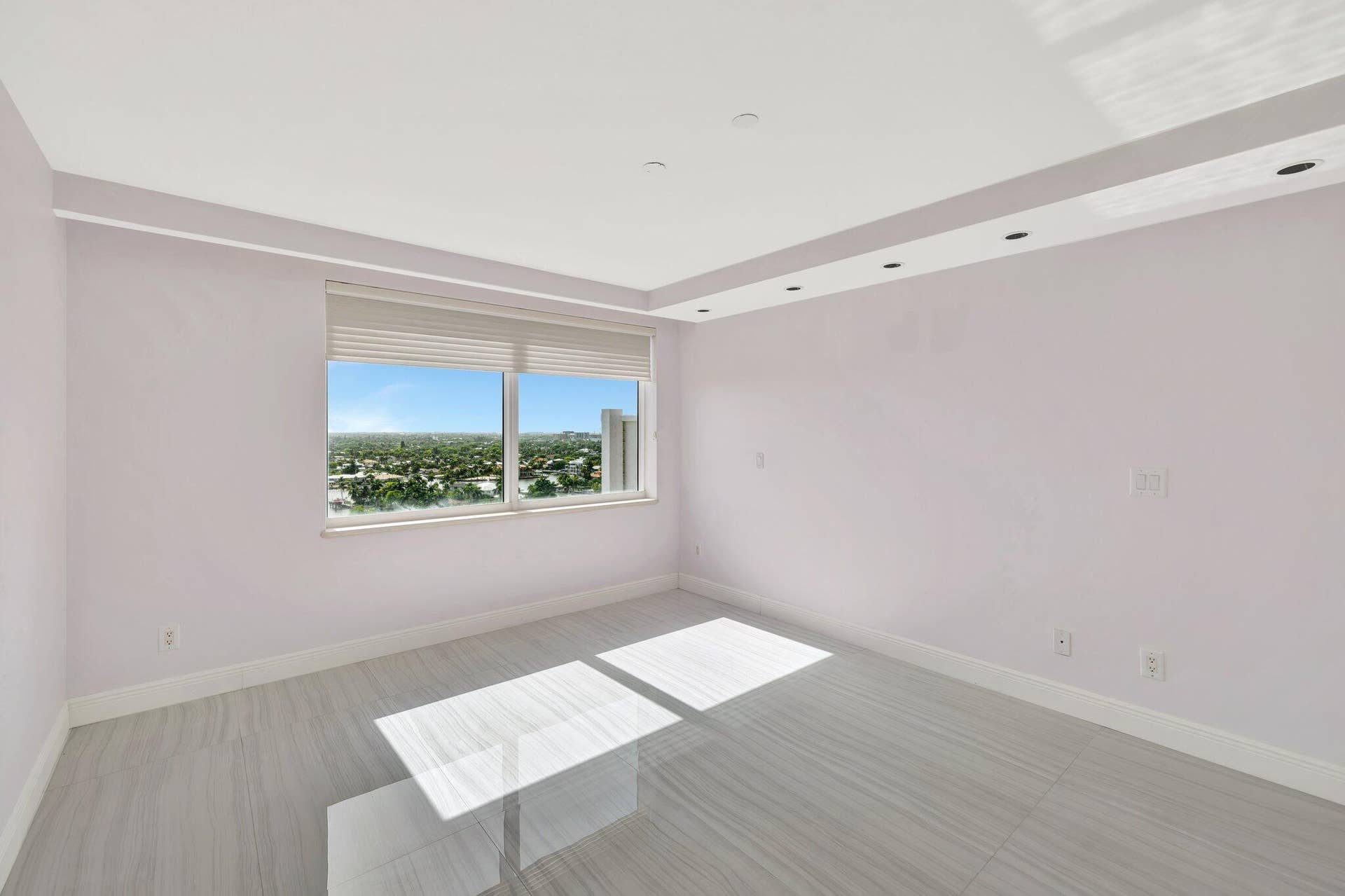 Light-Filled Guest Retreat