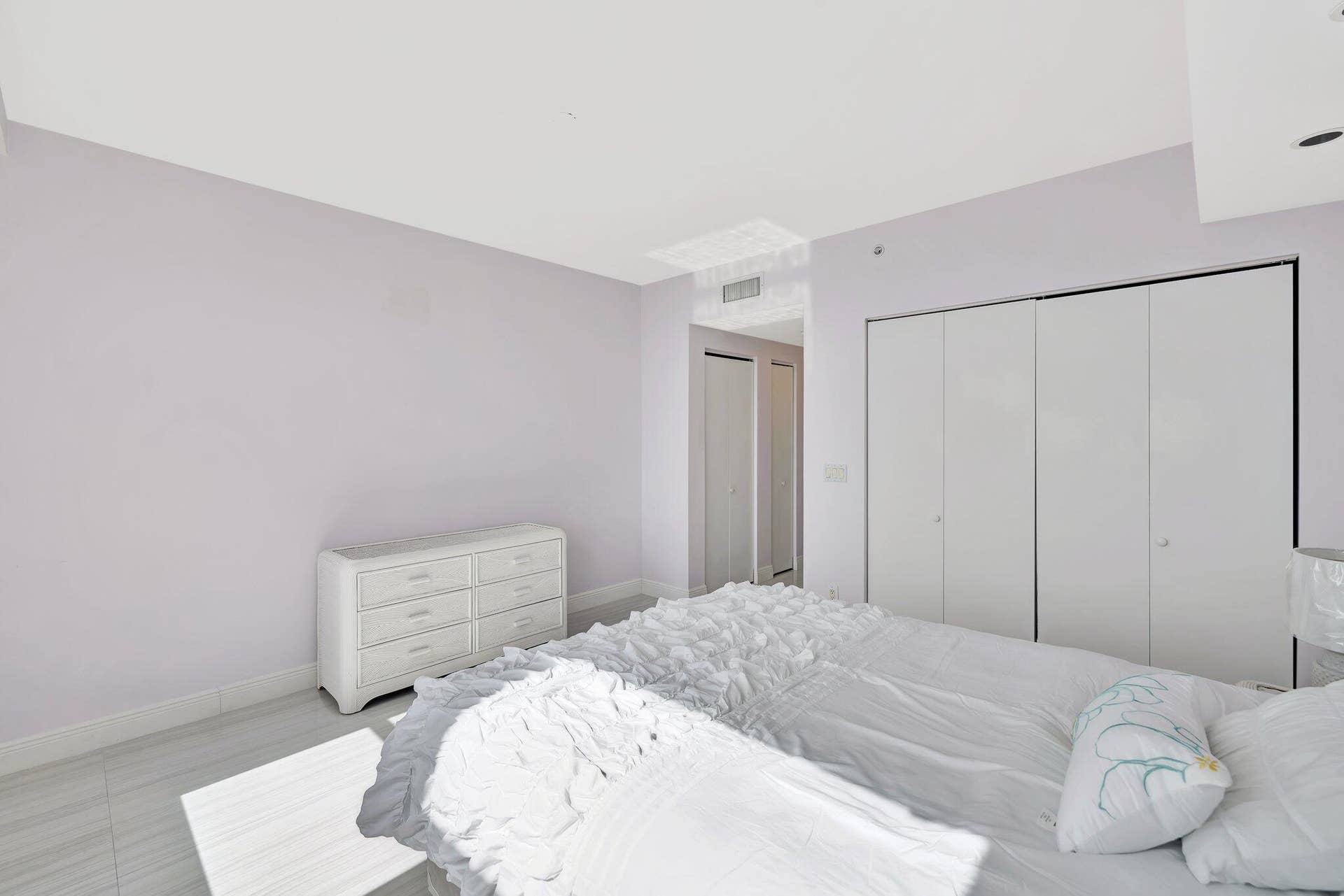 Private Guest Bedroom