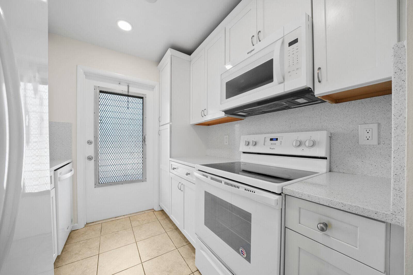 Upgraded Kitchen with Newer Appliances