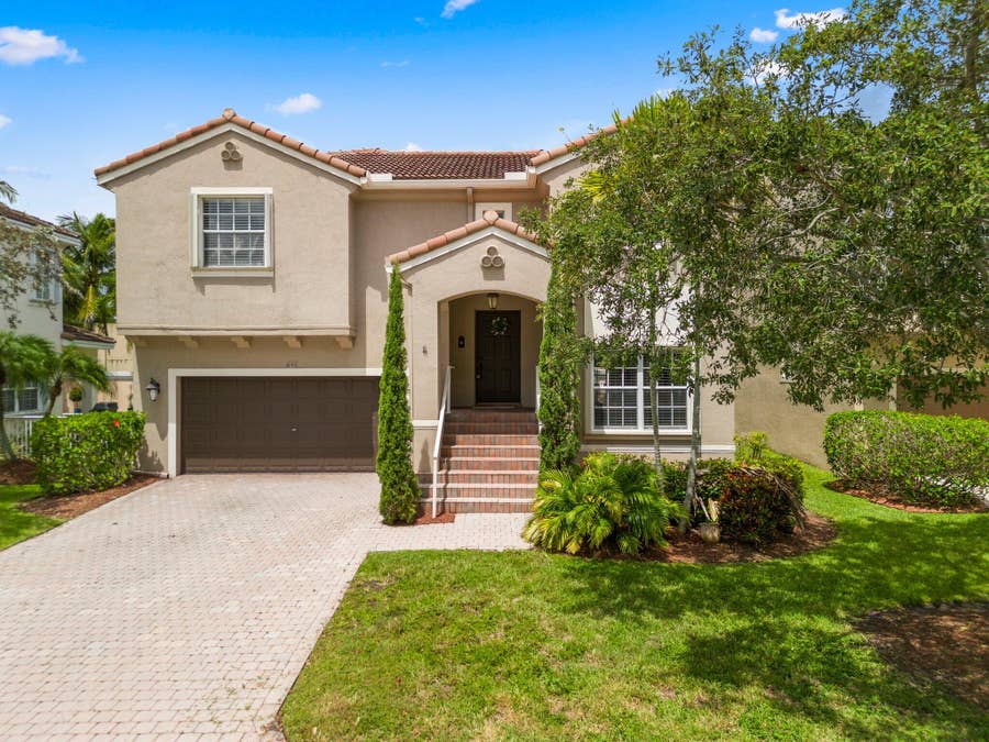Property photo for 648 NW 127th Avenue, Coral Springs, FL