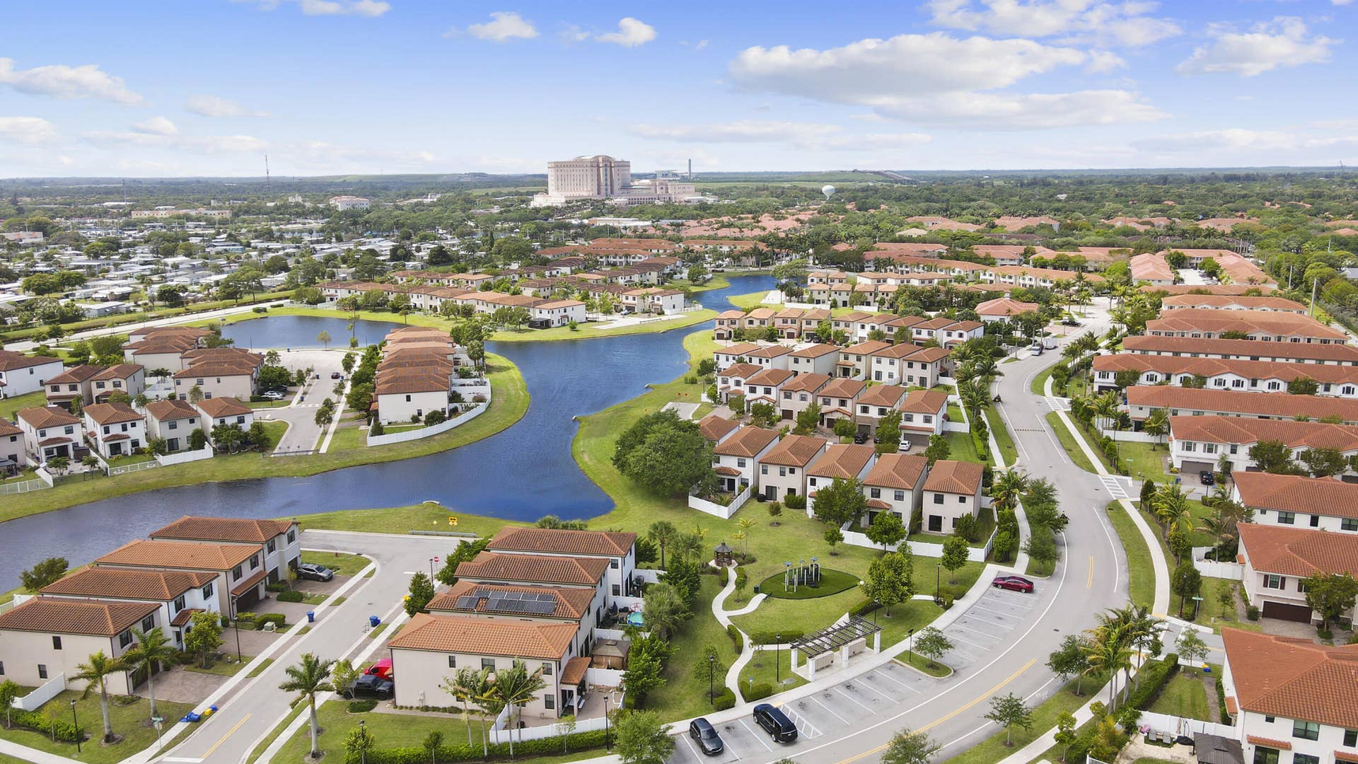 Aerial View Arbor Parc