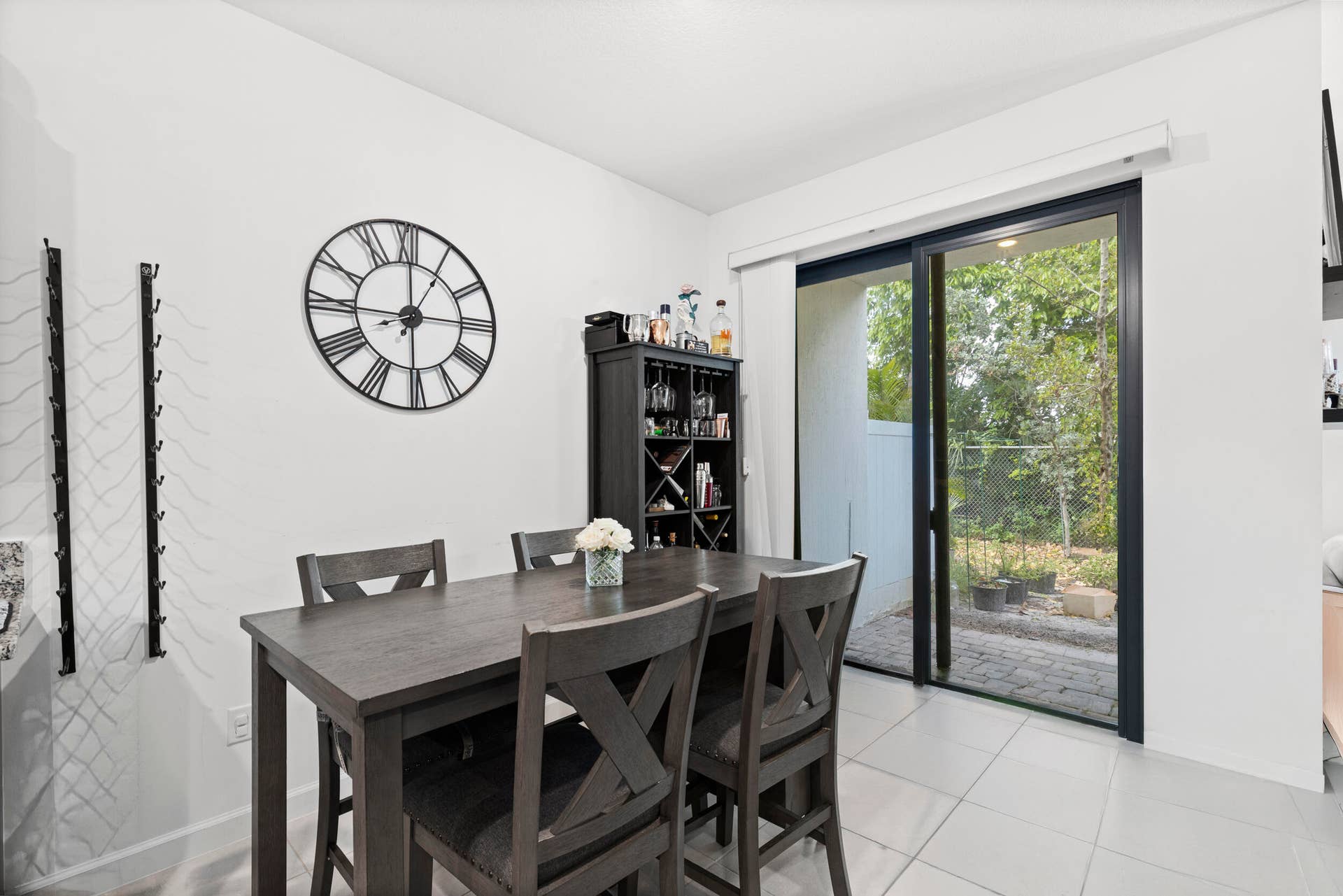 Dining Area 2