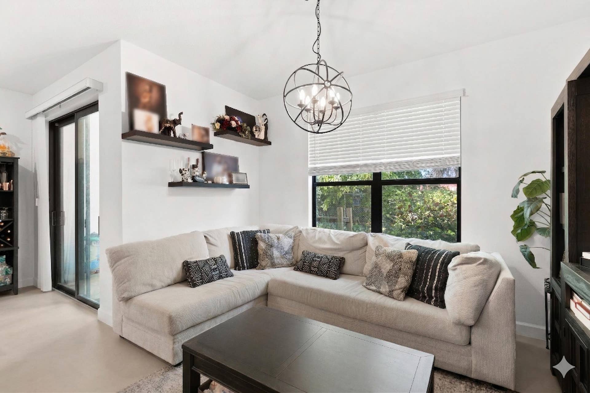 Family room 2