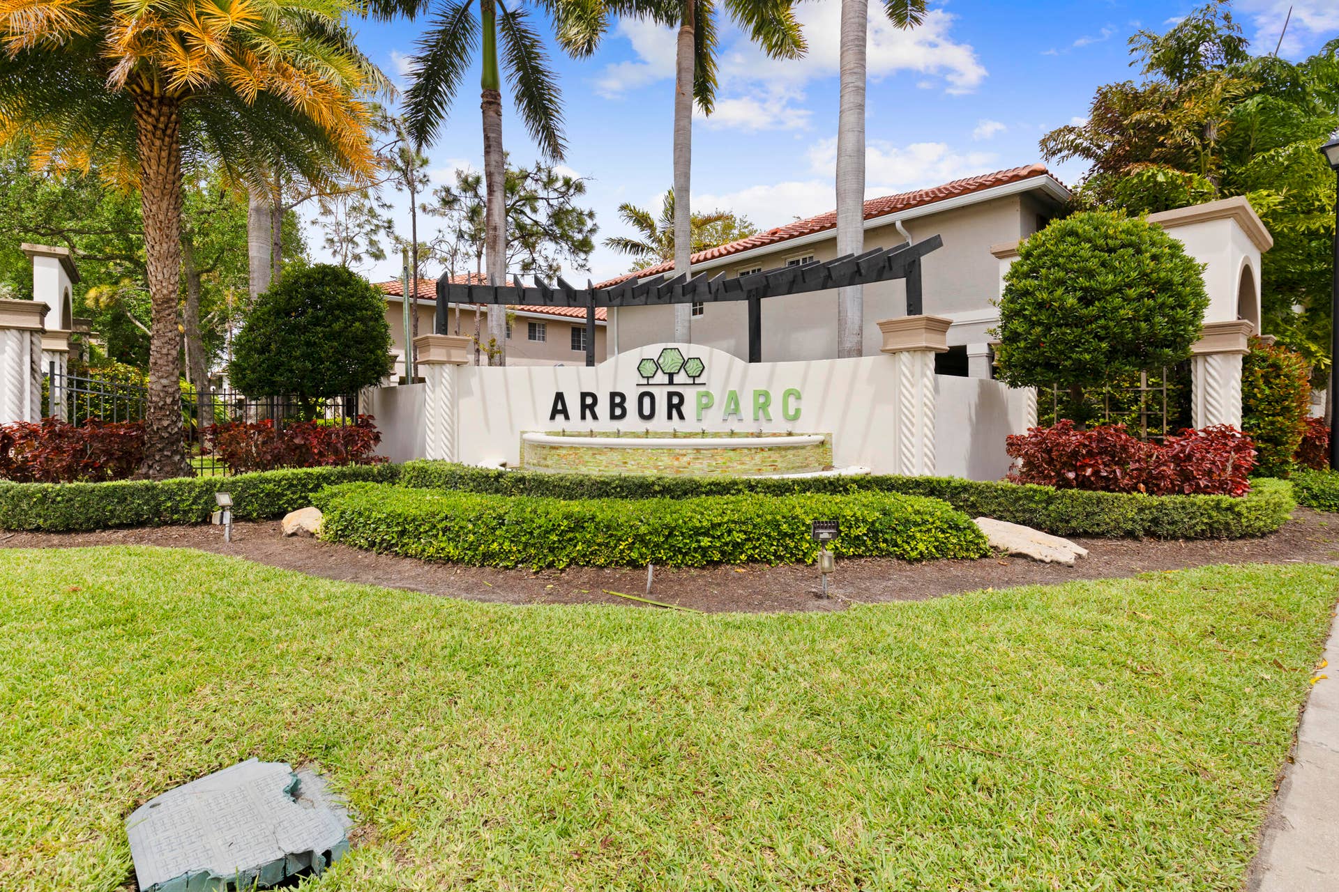 Arbor parc entrance