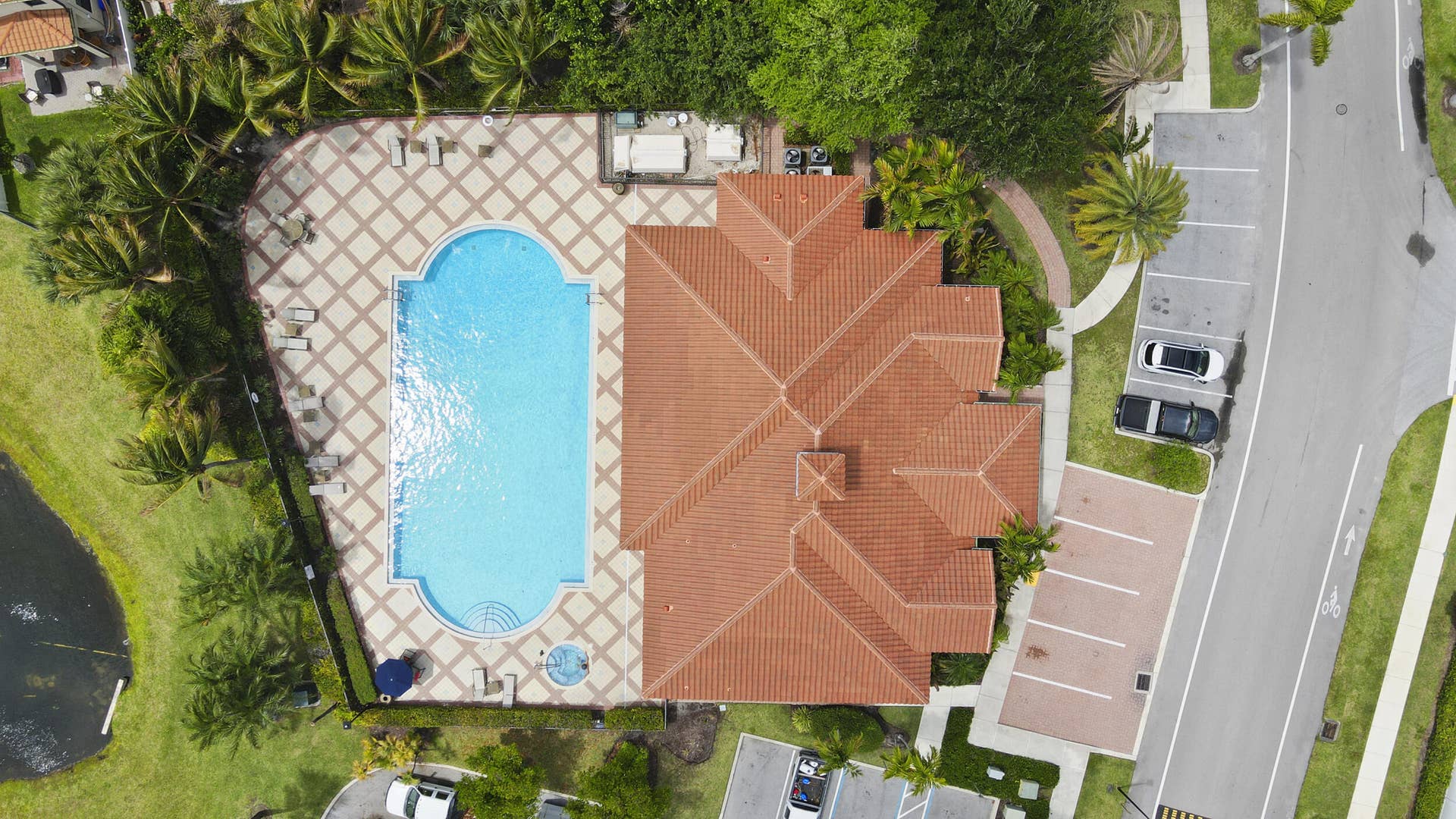Aerial view clubhouse