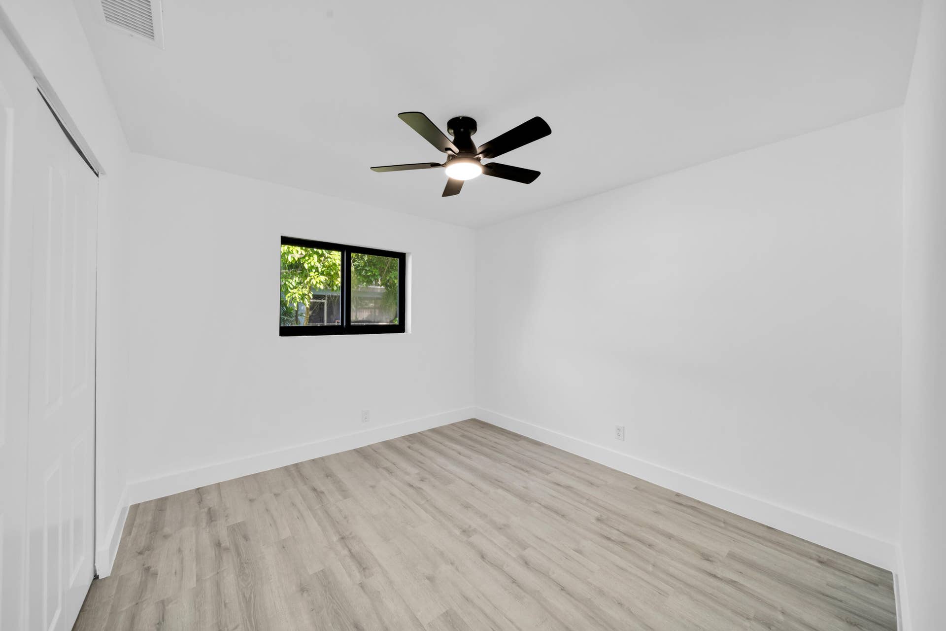 7301 NW 13th Court, Plantation, FL 33313 7301 NW 13th Ct 3rd Bedroom