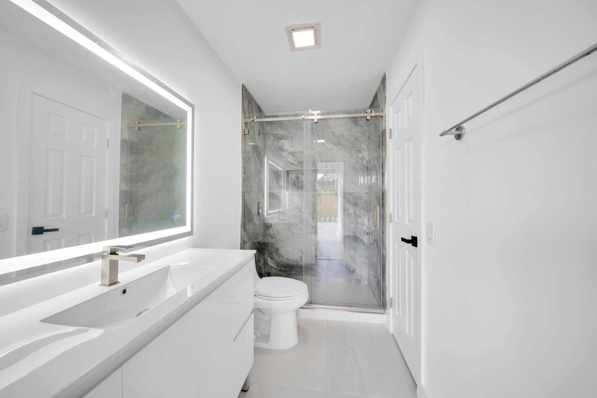 7301 NW 13th Court, Plantation, FL 33313 Second Bathroom