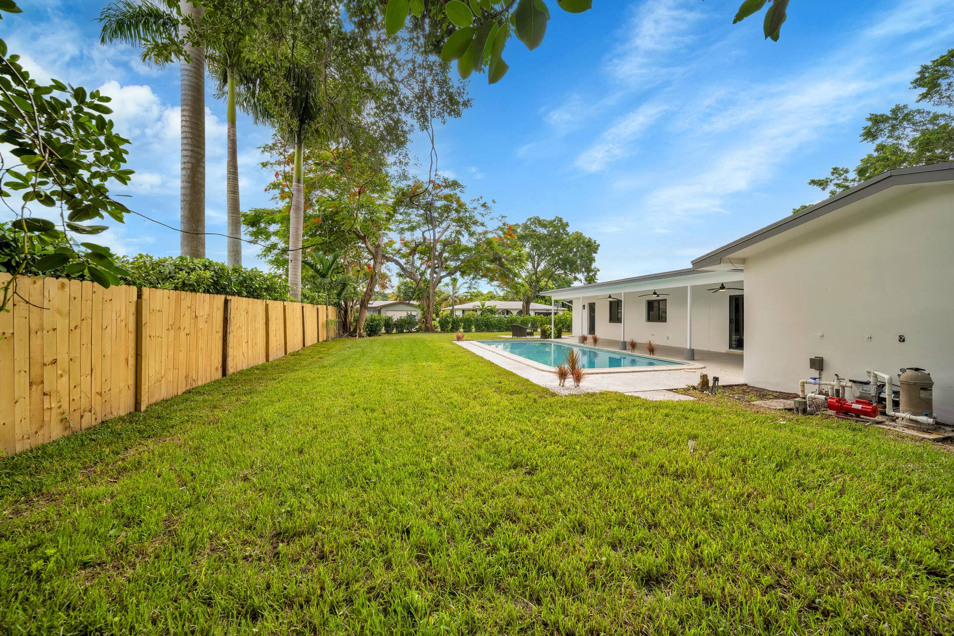 7301 NW 13th Court, Plantation, FL 33313 7301 NW 13th Ct yard