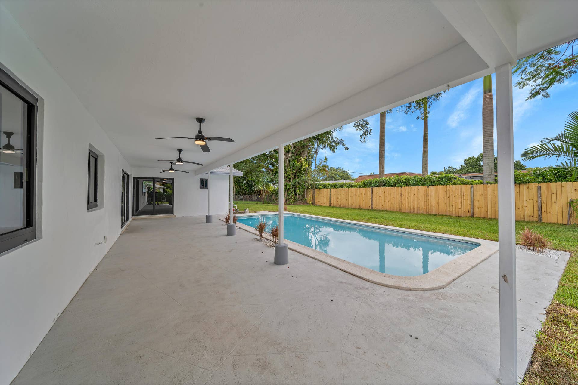 7301 NW 13th Court, Plantation, FL 33313 7301 NW 13th Ct Pool 1