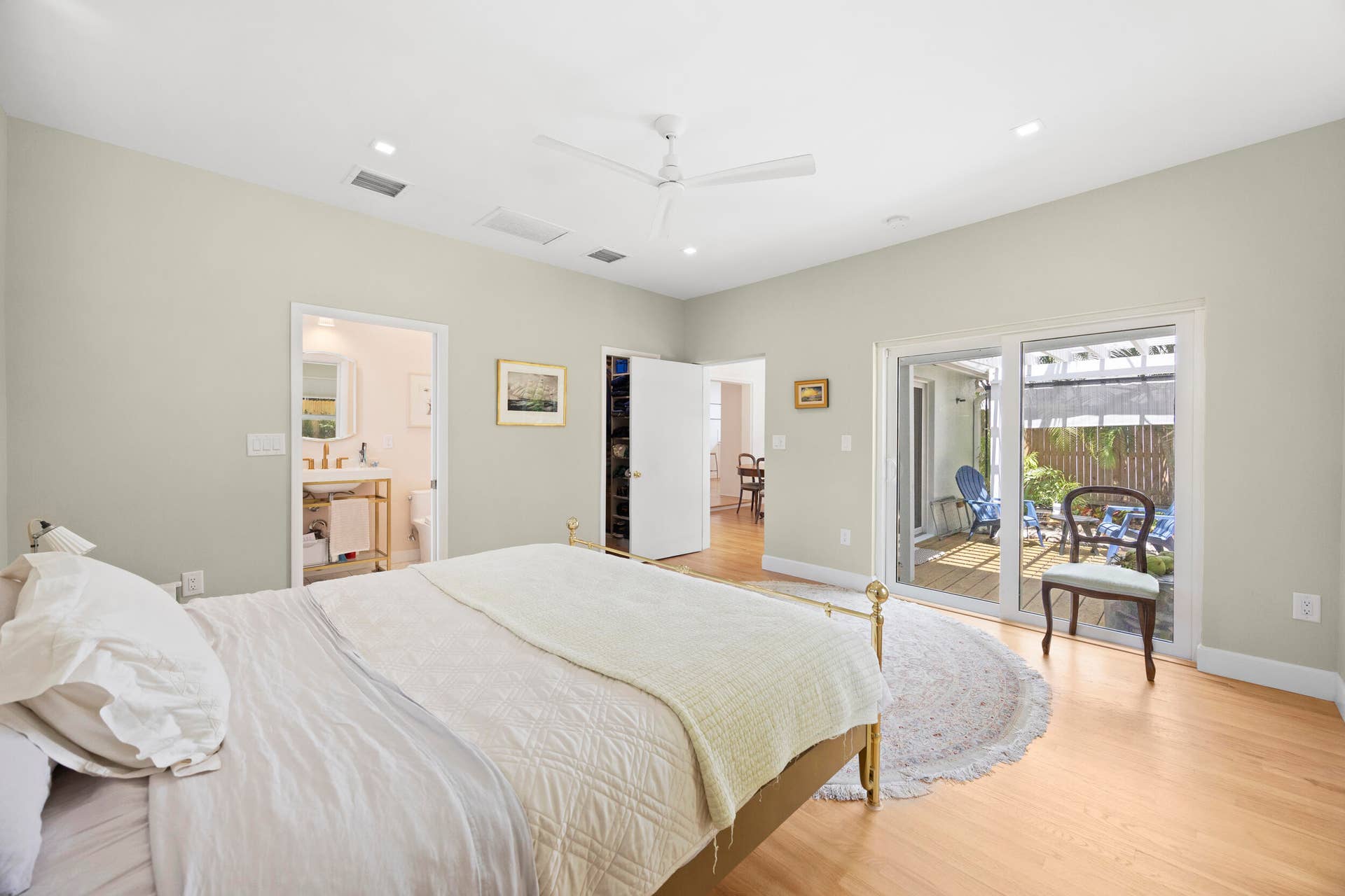 634 NE 17th Way, Fort Lauderdale, FL 33304 453a3317