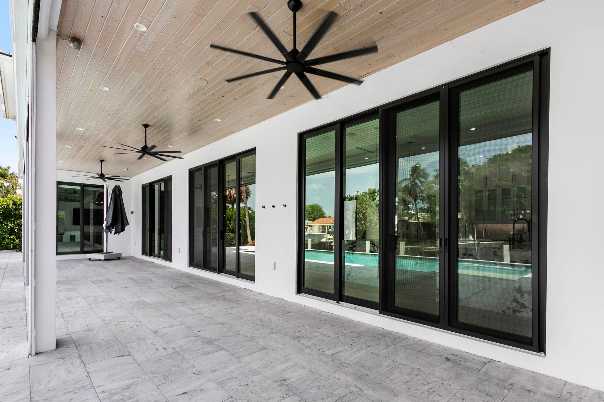 619 Riverside Road, North Palm Beach, FL 33408 Lanai