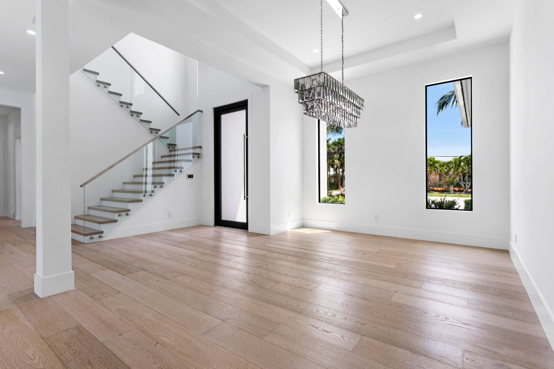 619 Riverside Road, North Palm Beach, FL 33408 Downstairs Open Floor Plan/Dining