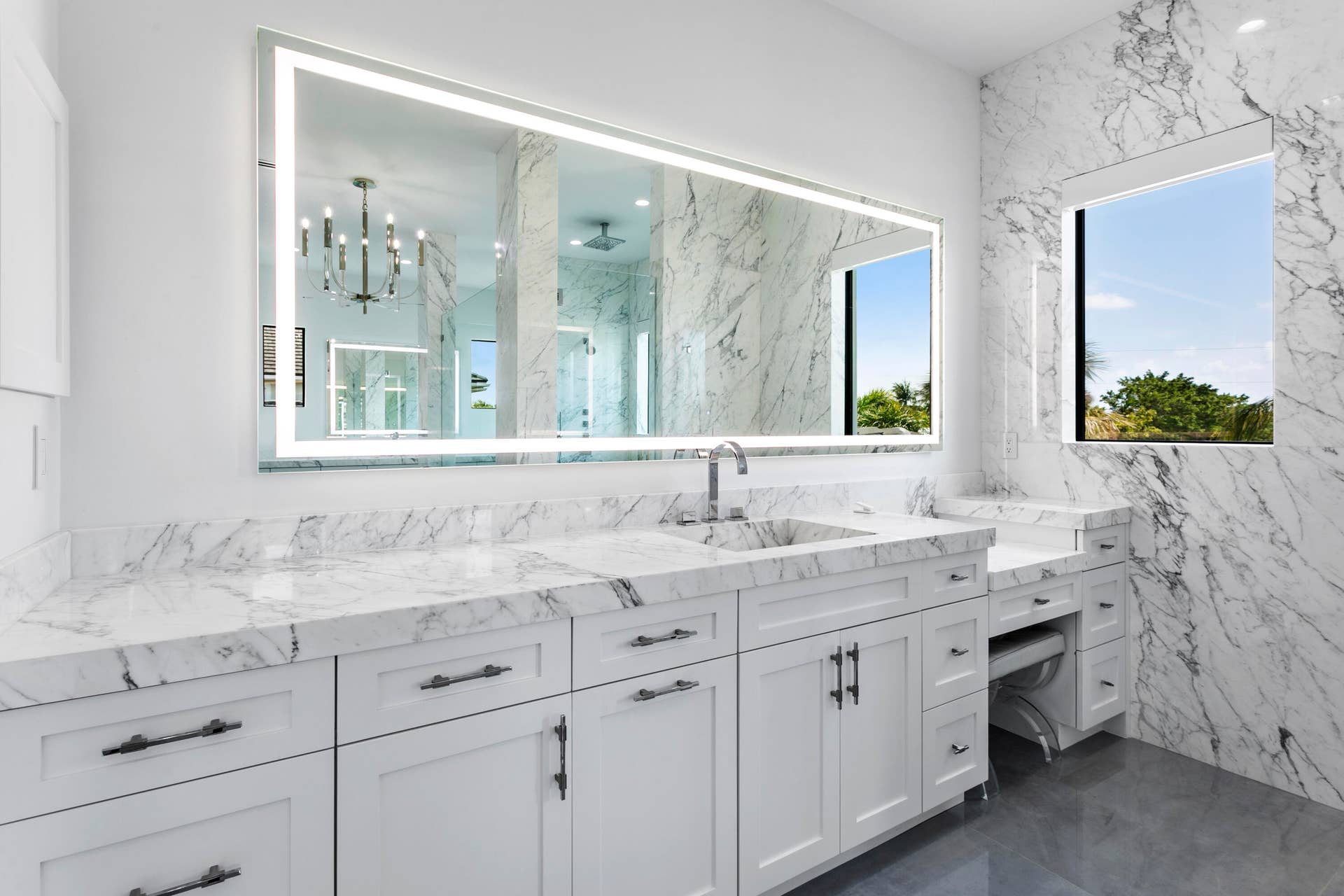 619 Riverside Road, North Palm Beach, FL 33408 Master Bathroom Vanity 1