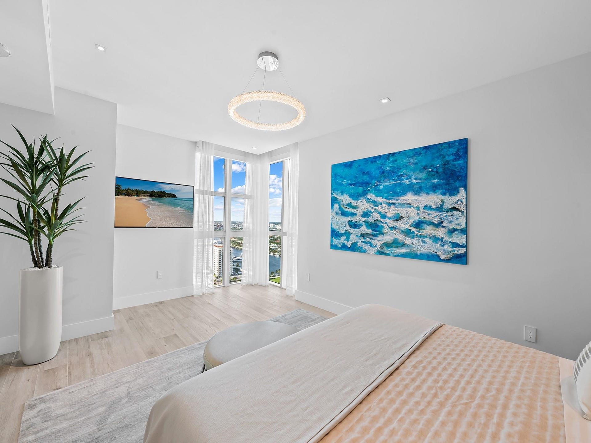 101 S Fort Lauderdale Beach Boulevard, #2905, Fort Lauderdale, FL 33316 Guest Bedroom