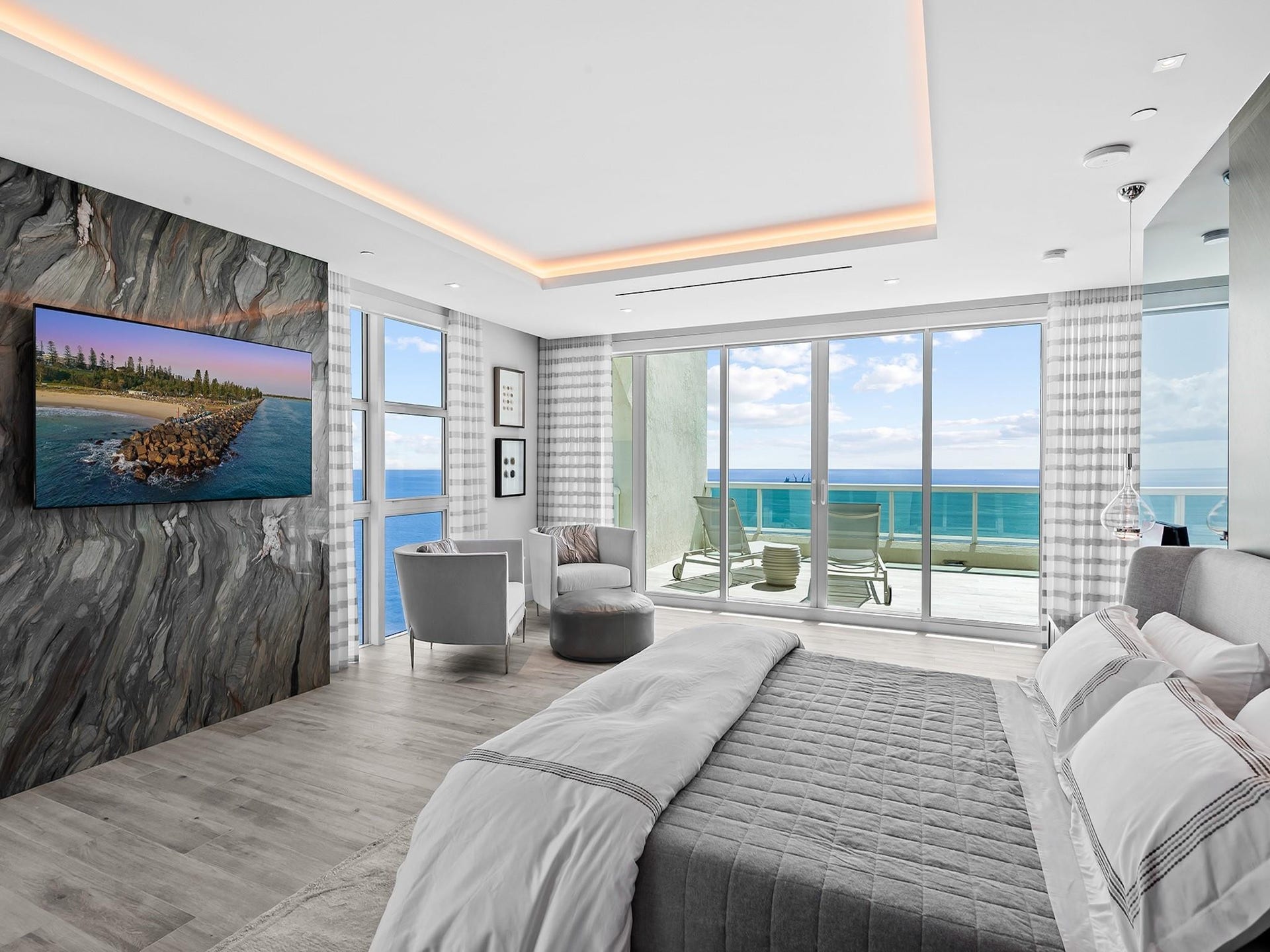 101 S Fort Lauderdale Beach Boulevard, #2905, Fort Lauderdale, FL 33316 Primary Bedroom
